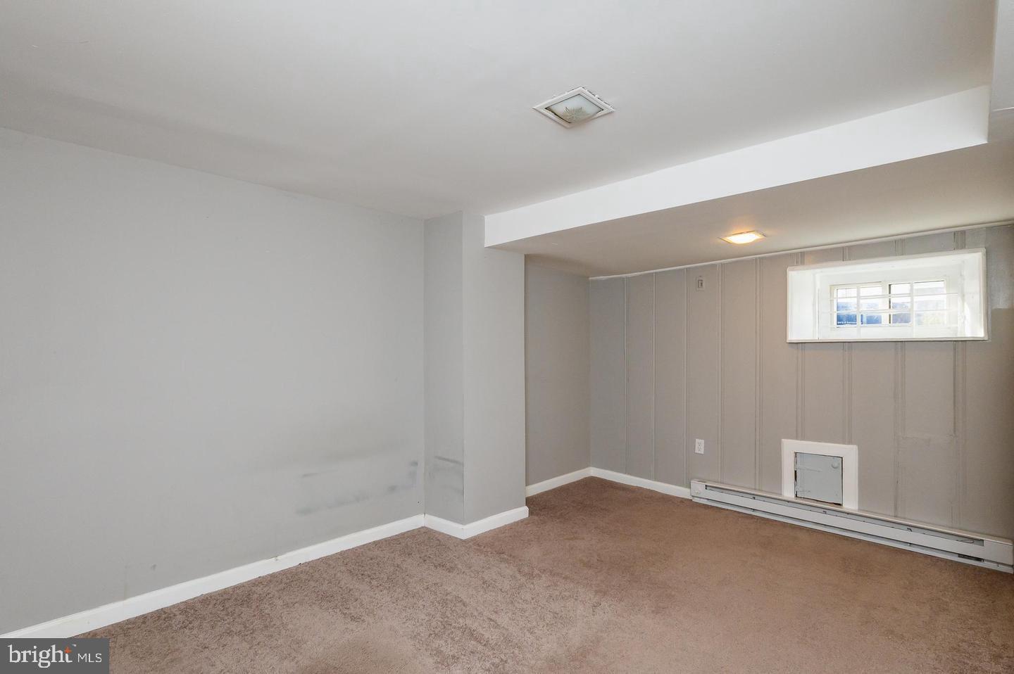 HAMPDEN HISTORIC DISTRICT - Residential Lease