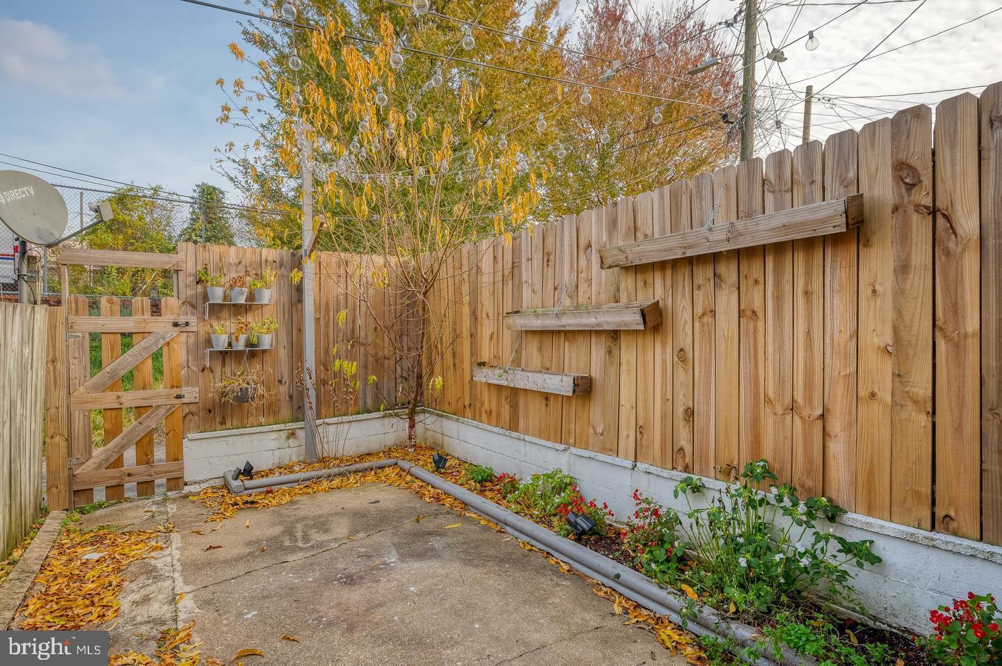 HAMPDEN HISTORIC DISTRICT - Residential Lease