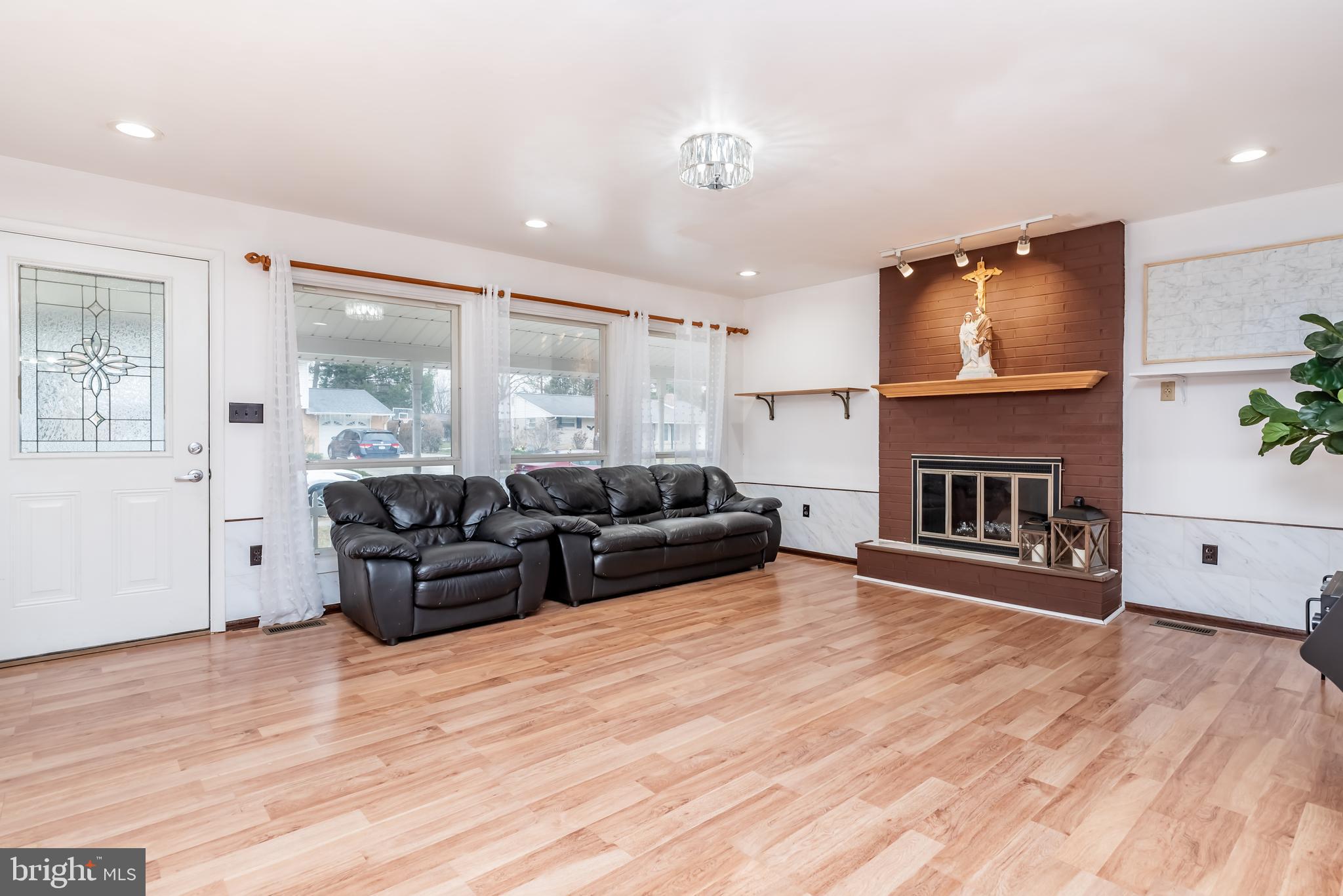 ORCHARD CREST - Residential