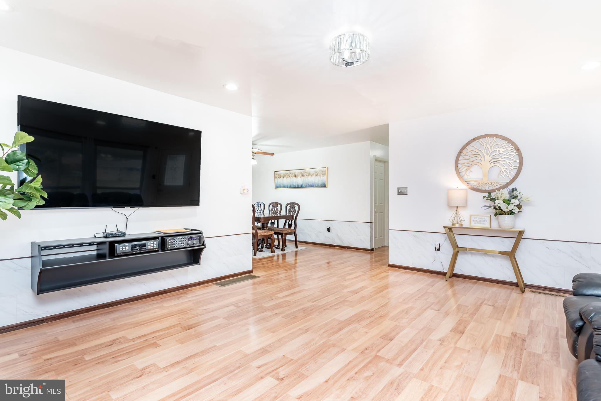 ORCHARD CREST - Residential