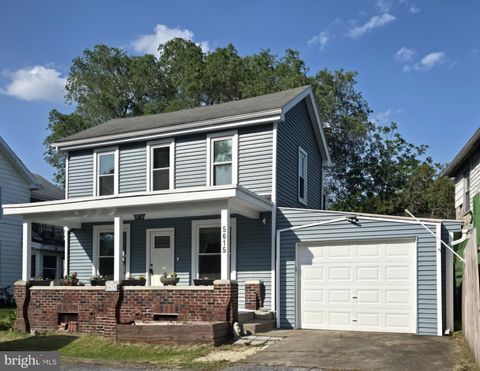 Photo of 5615 N Front Street, HARRISBURG, PA 17110 (MLS # PADA2060144)