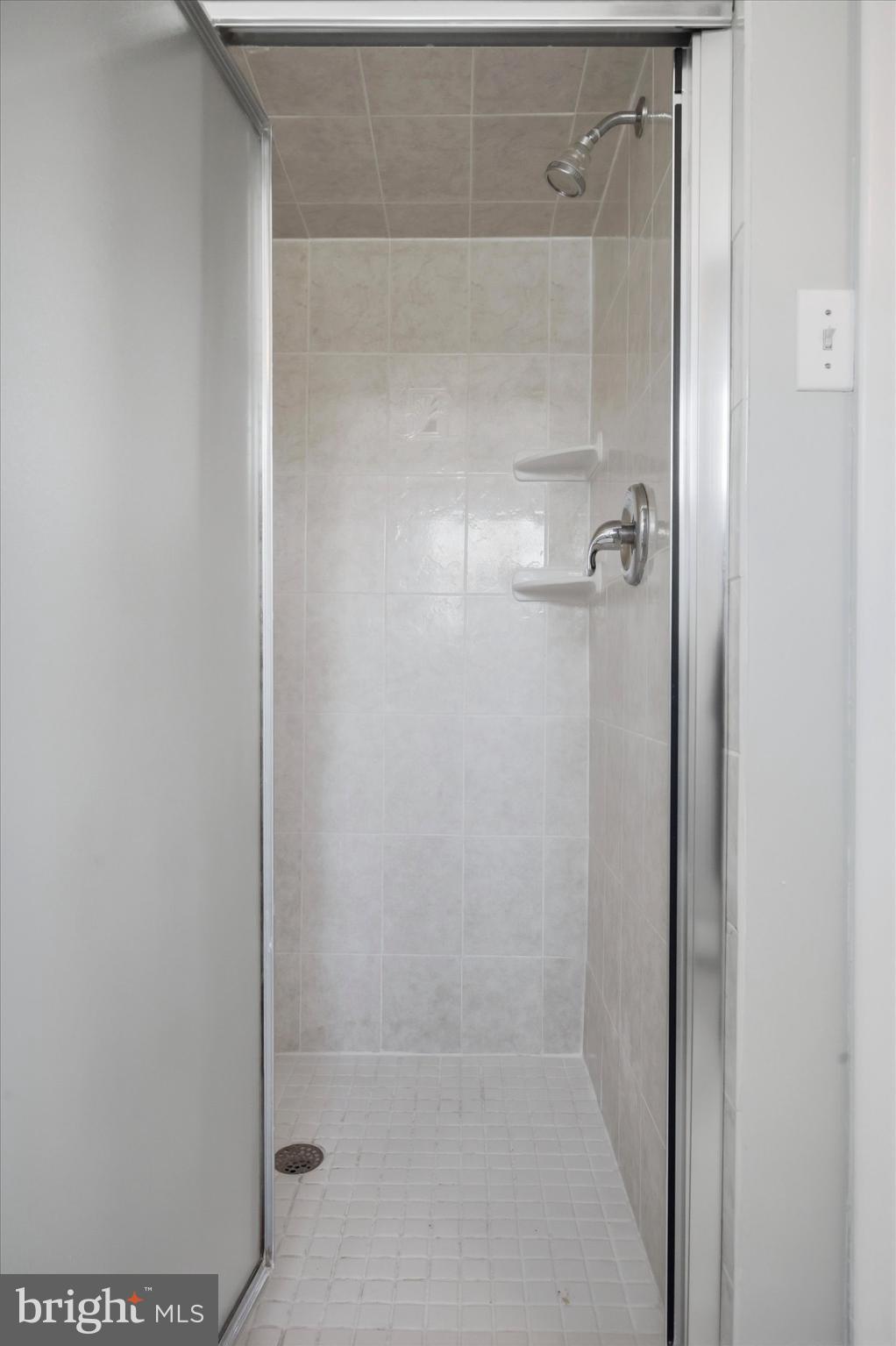 DEVON DOWNS - Residential