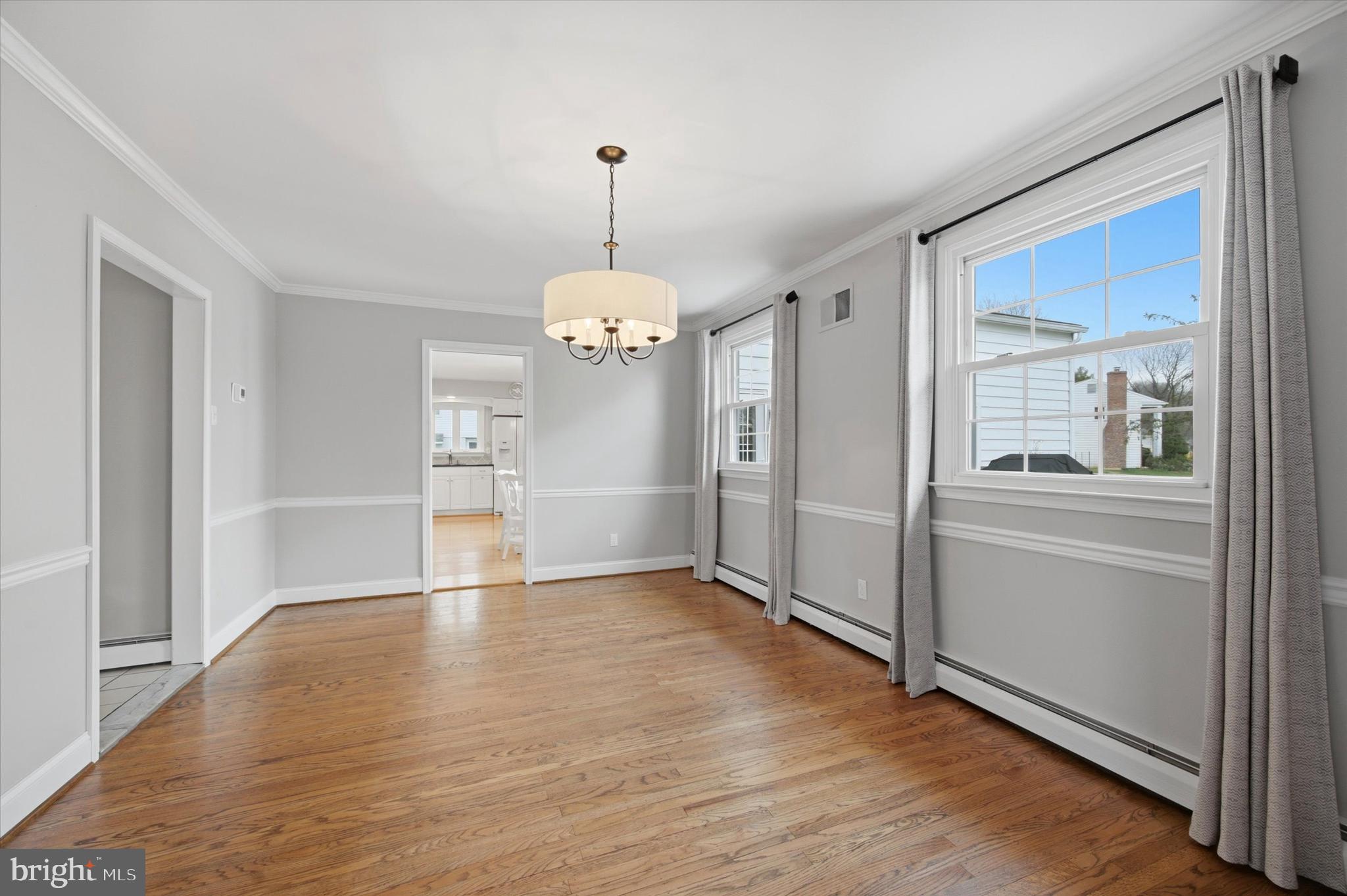 DEVON DOWNS - Residential