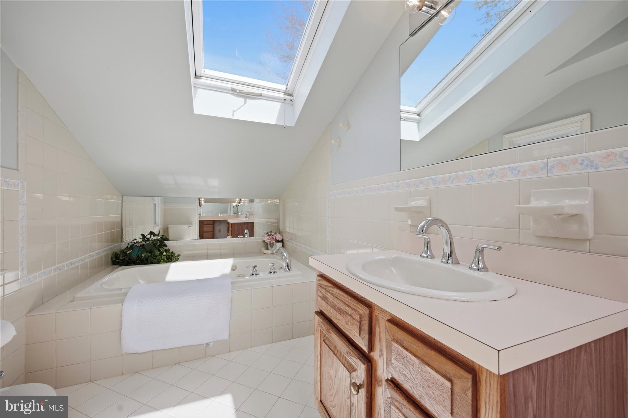 DEVON DOWNS - Residential