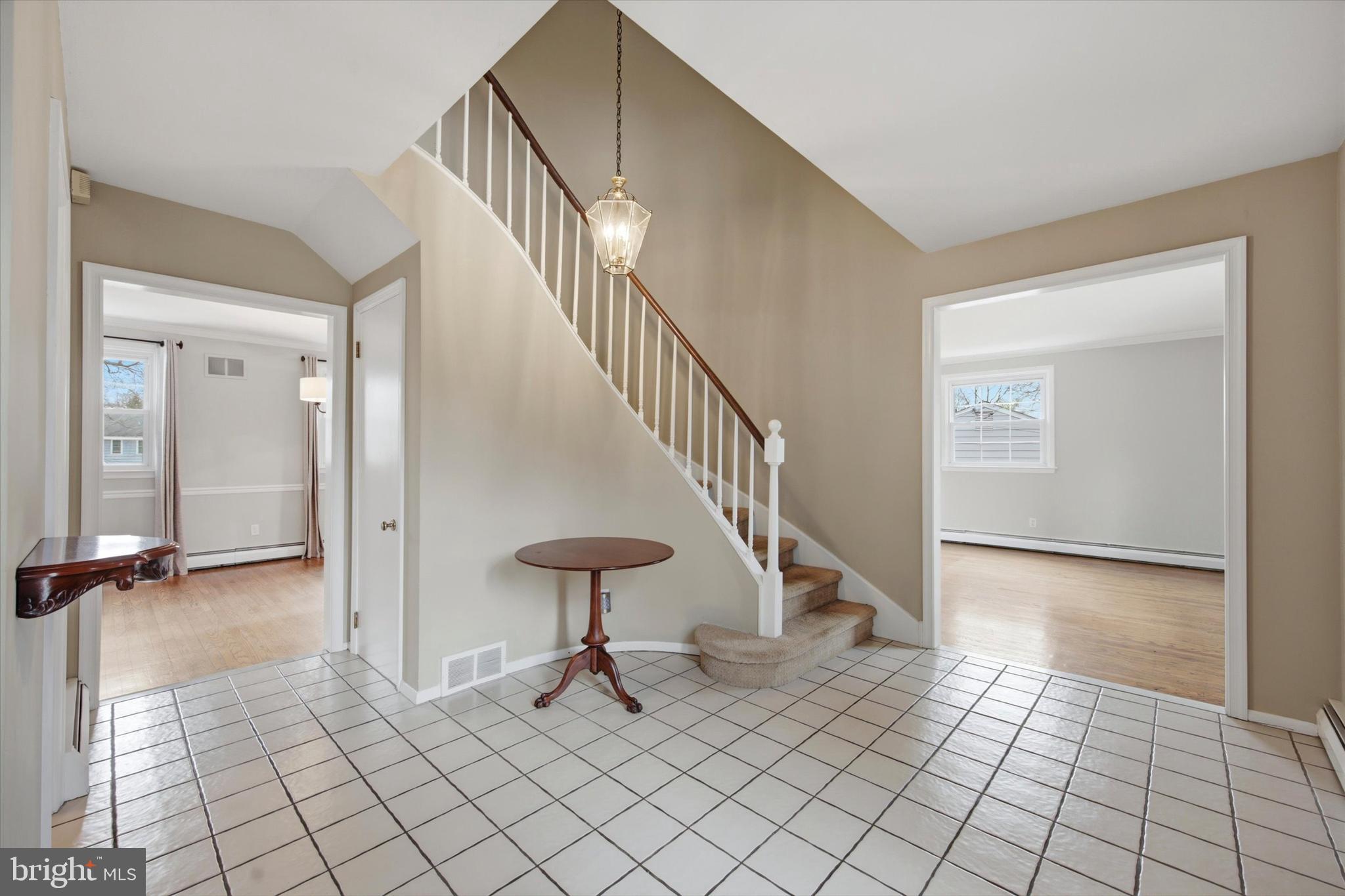 DEVON DOWNS - Residential