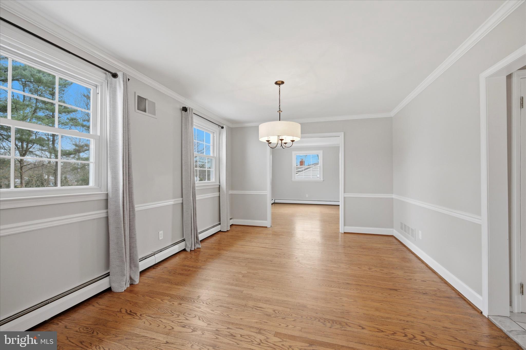 DEVON DOWNS - Residential