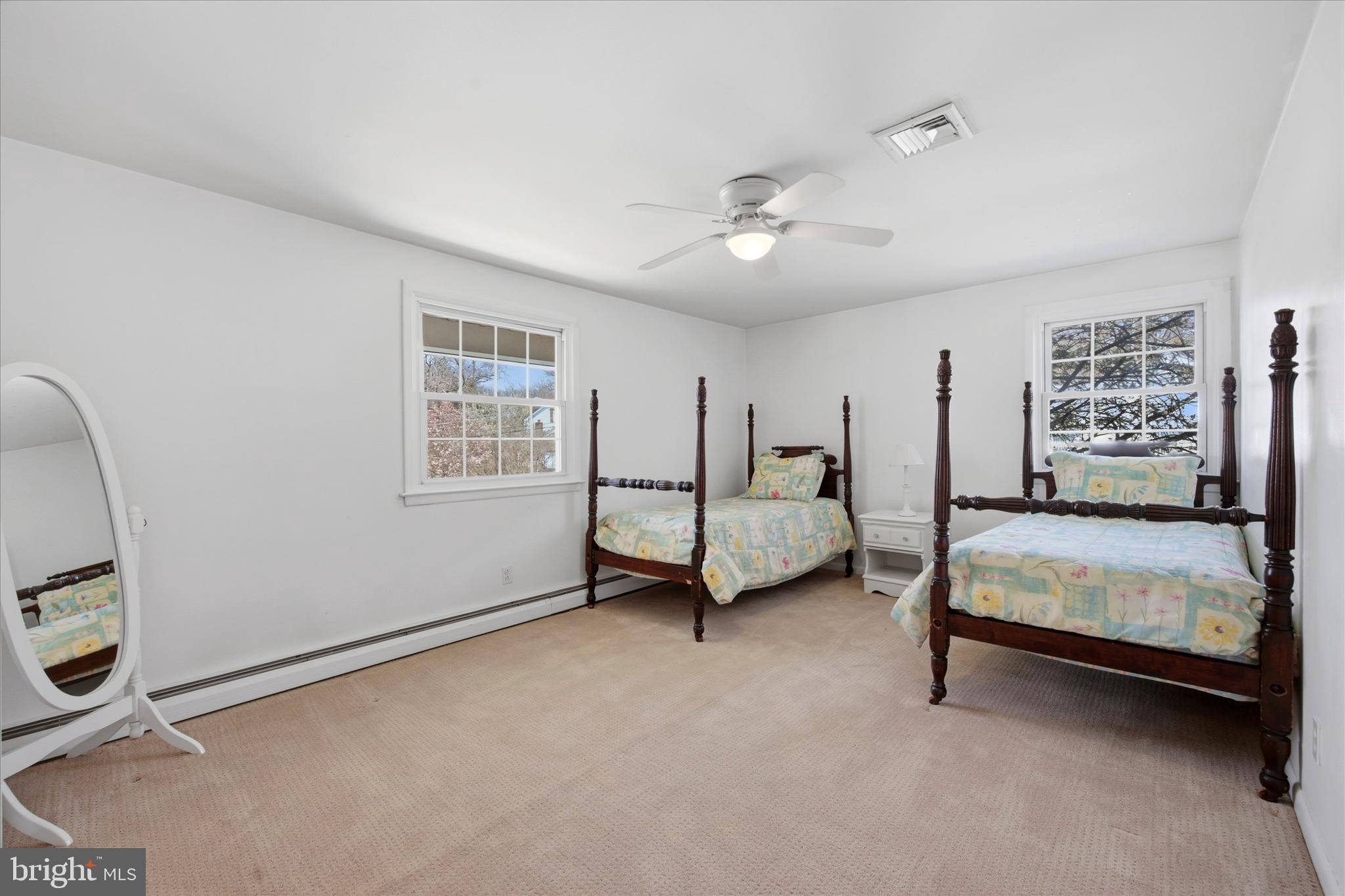 DEVON DOWNS - Residential