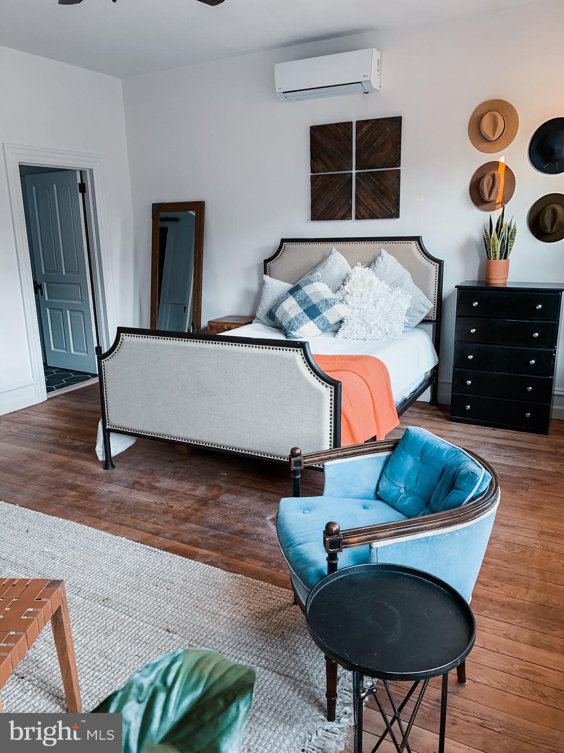 LANCASTER - Residential