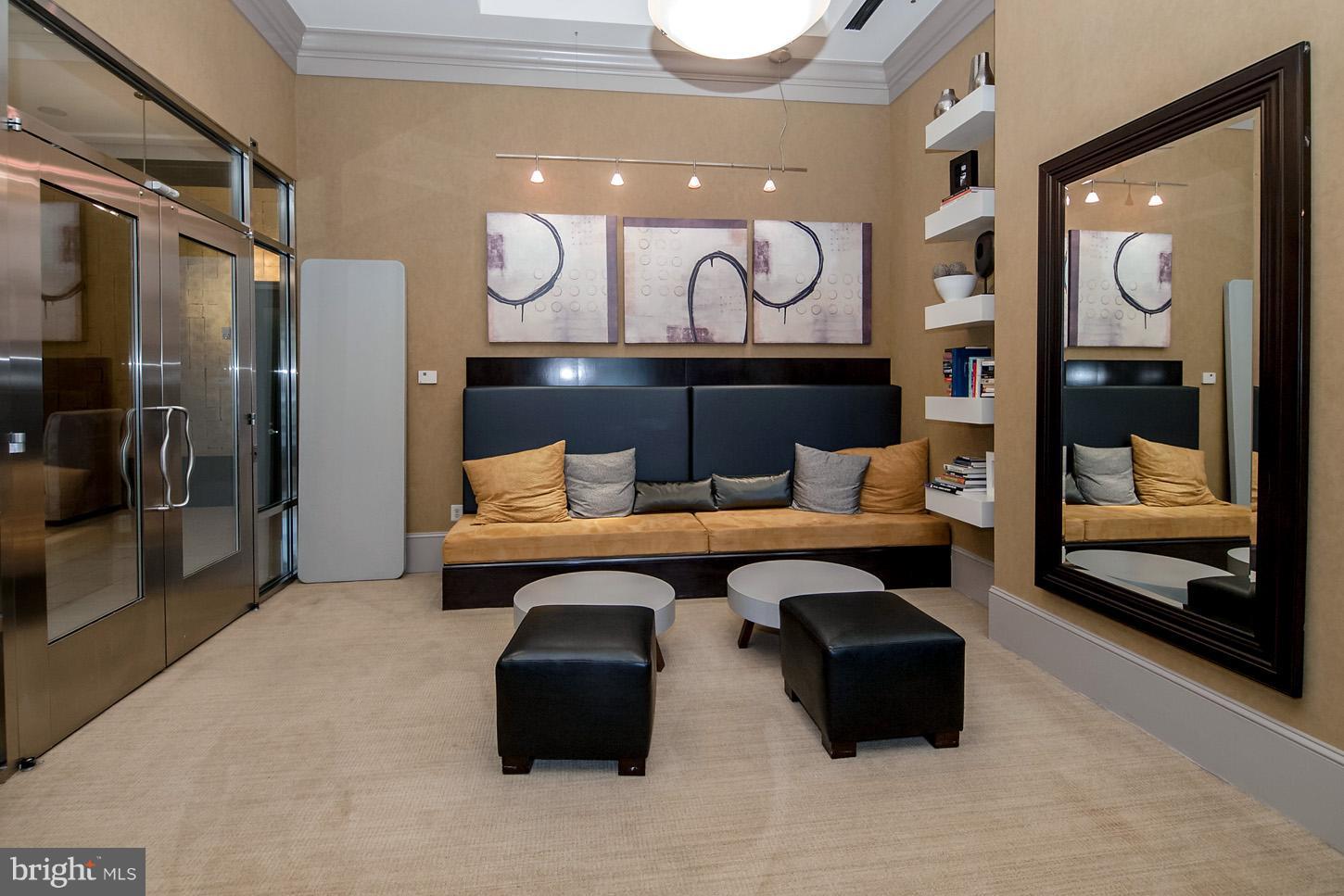 OLD TOWN ALEXANDRIA - Residential Lease