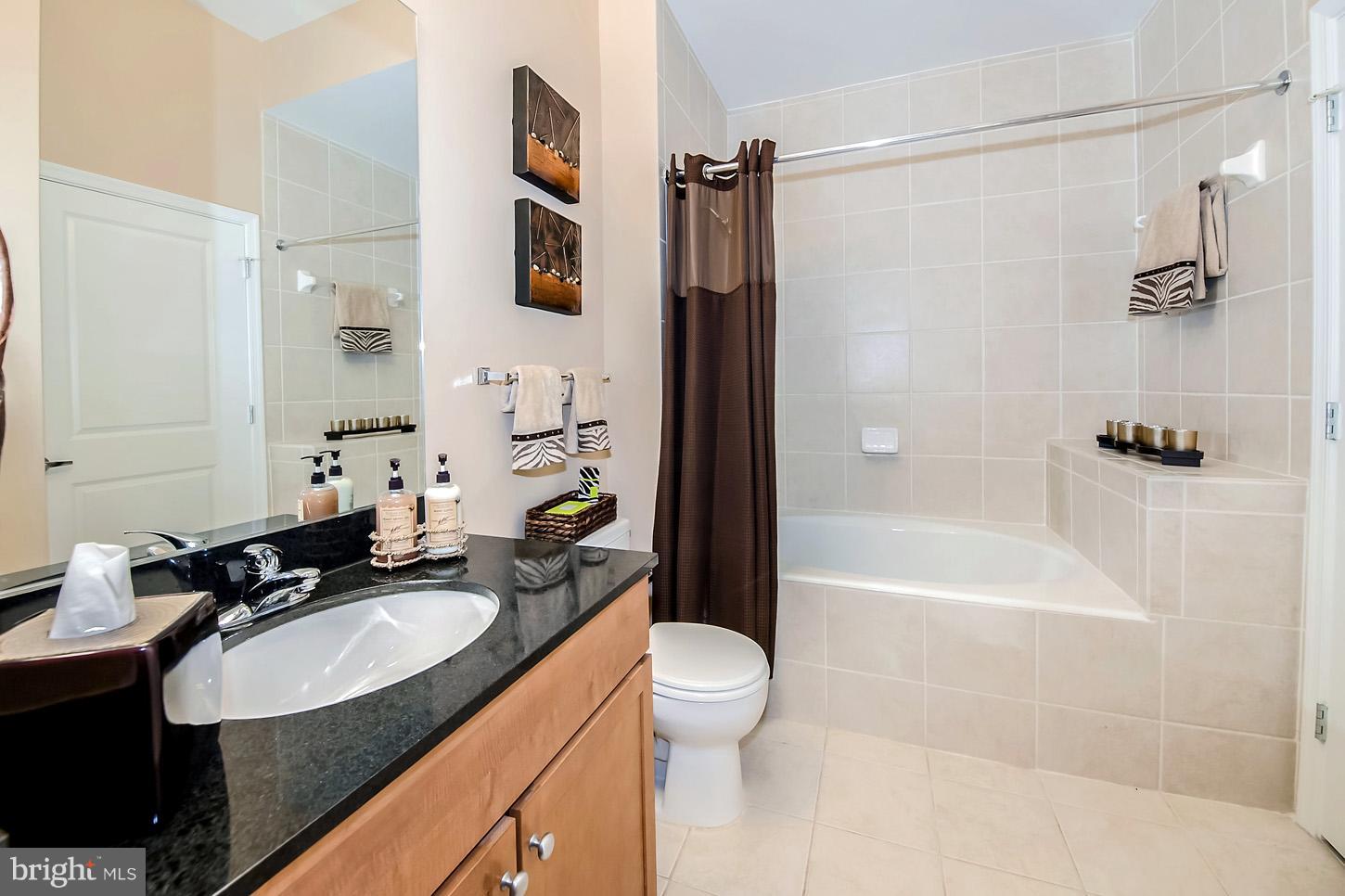 OLD TOWN ALEXANDRIA - Residential Lease