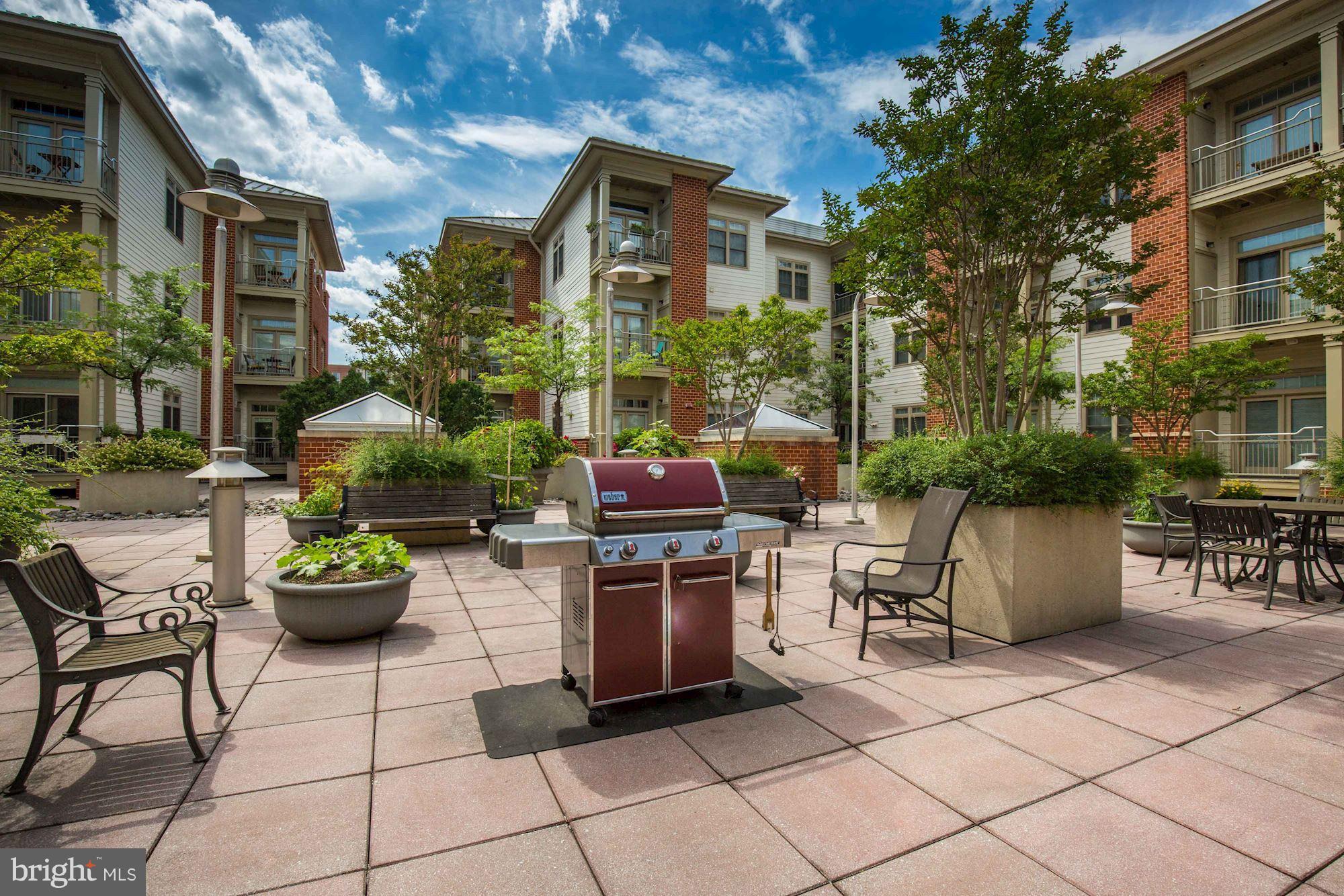 OLD TOWN ALEXANDRIA - Residential Lease