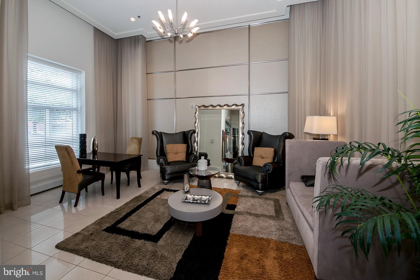 OLD TOWN ALEXANDRIA - Residential Lease