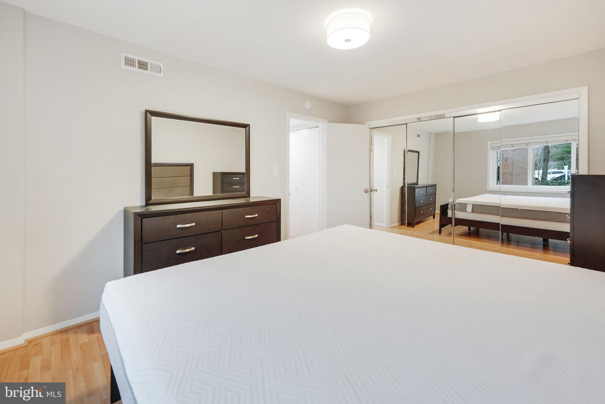 BOLLING BROOK - Residential Lease