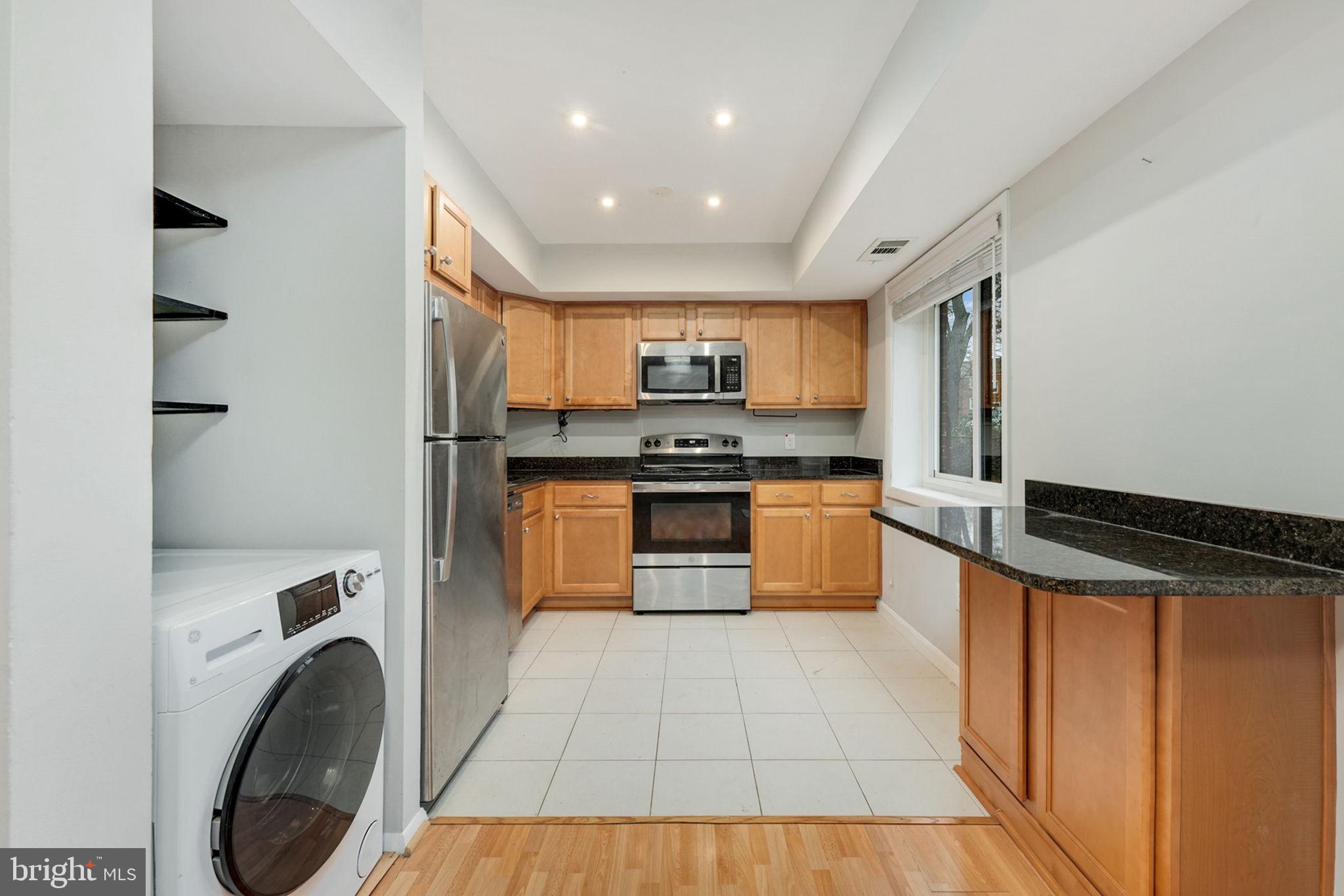 BOLLING BROOK - Residential Lease