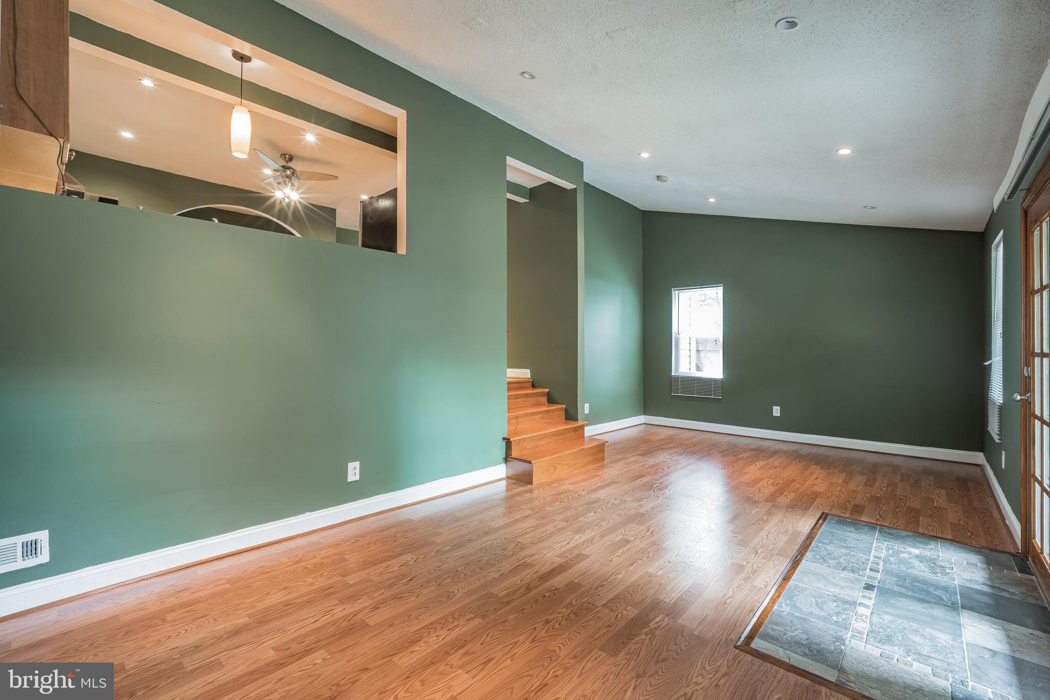 ARLINGTON VILLAGE - Residential Lease