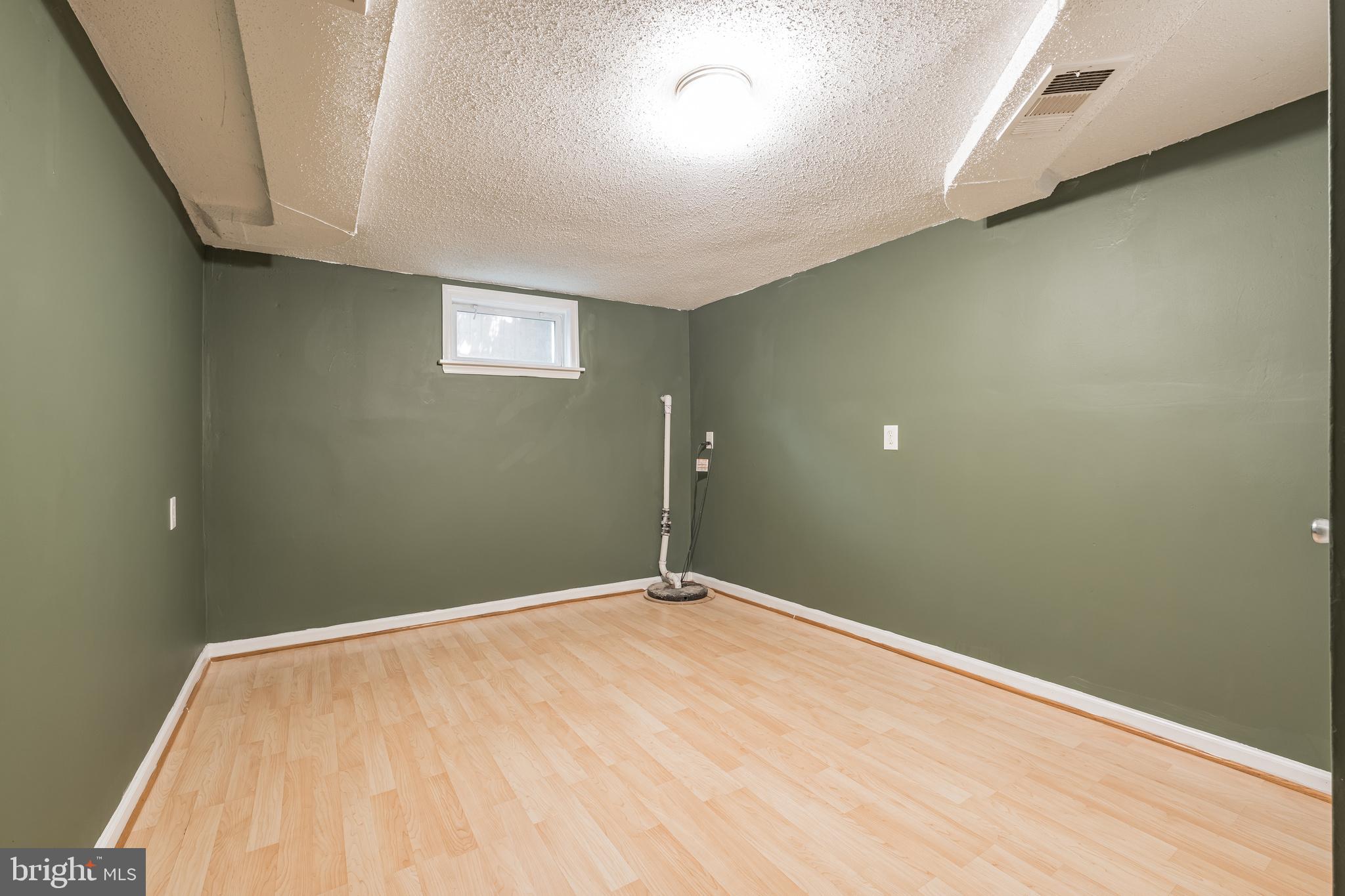 ARLINGTON VILLAGE - Residential Lease