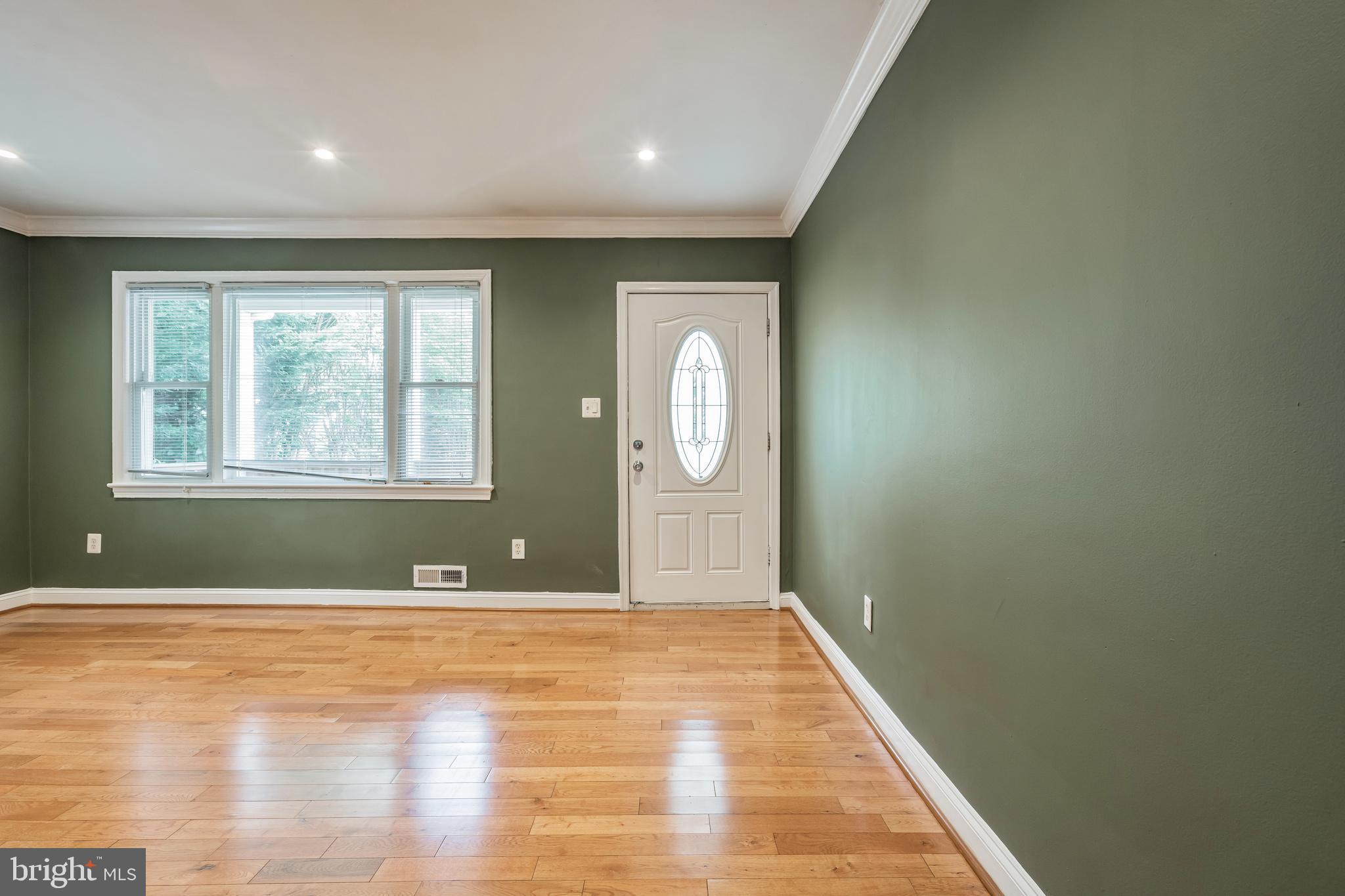 ARLINGTON VILLAGE - Residential Lease