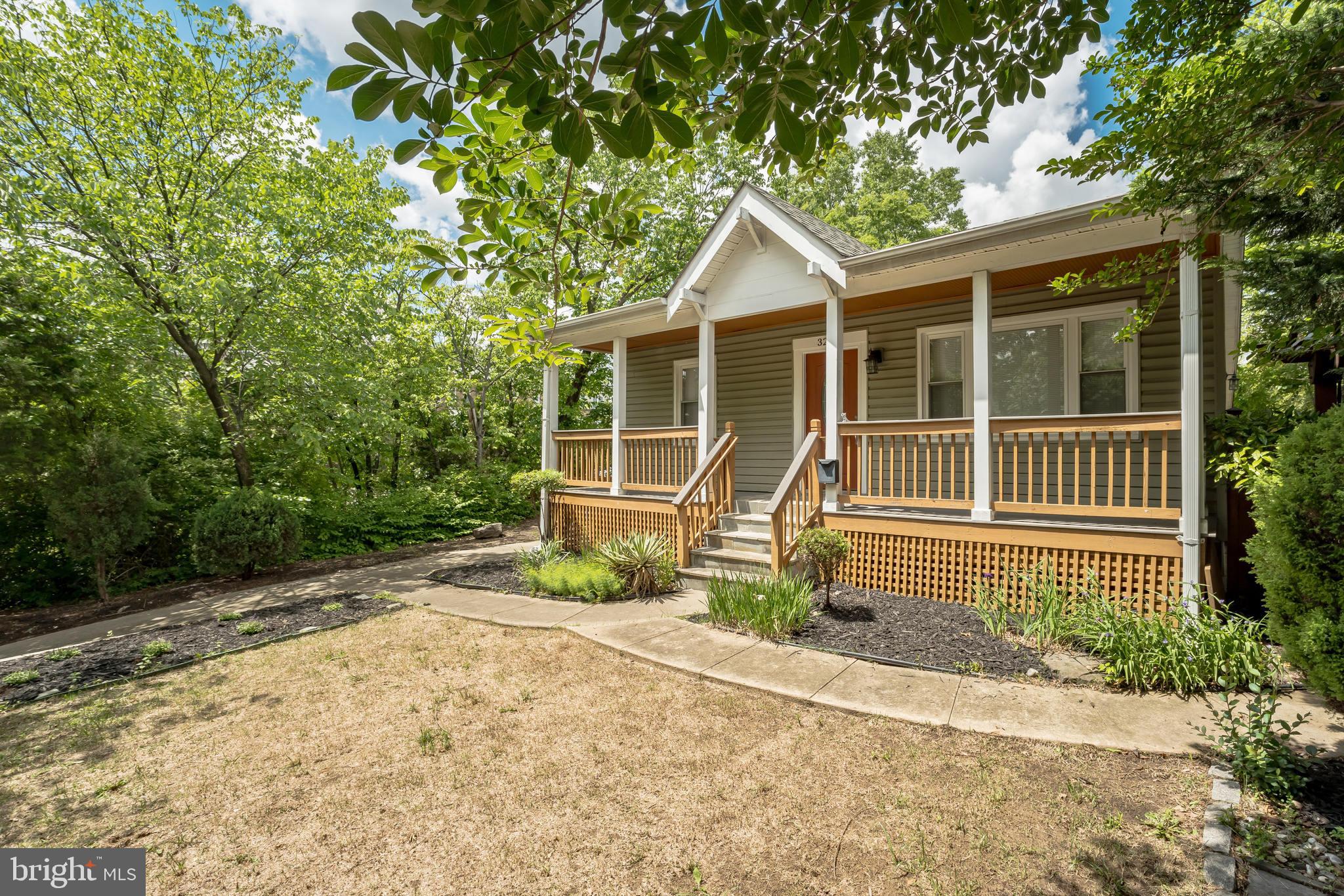 ARLINGTON VILLAGE - Residential Lease