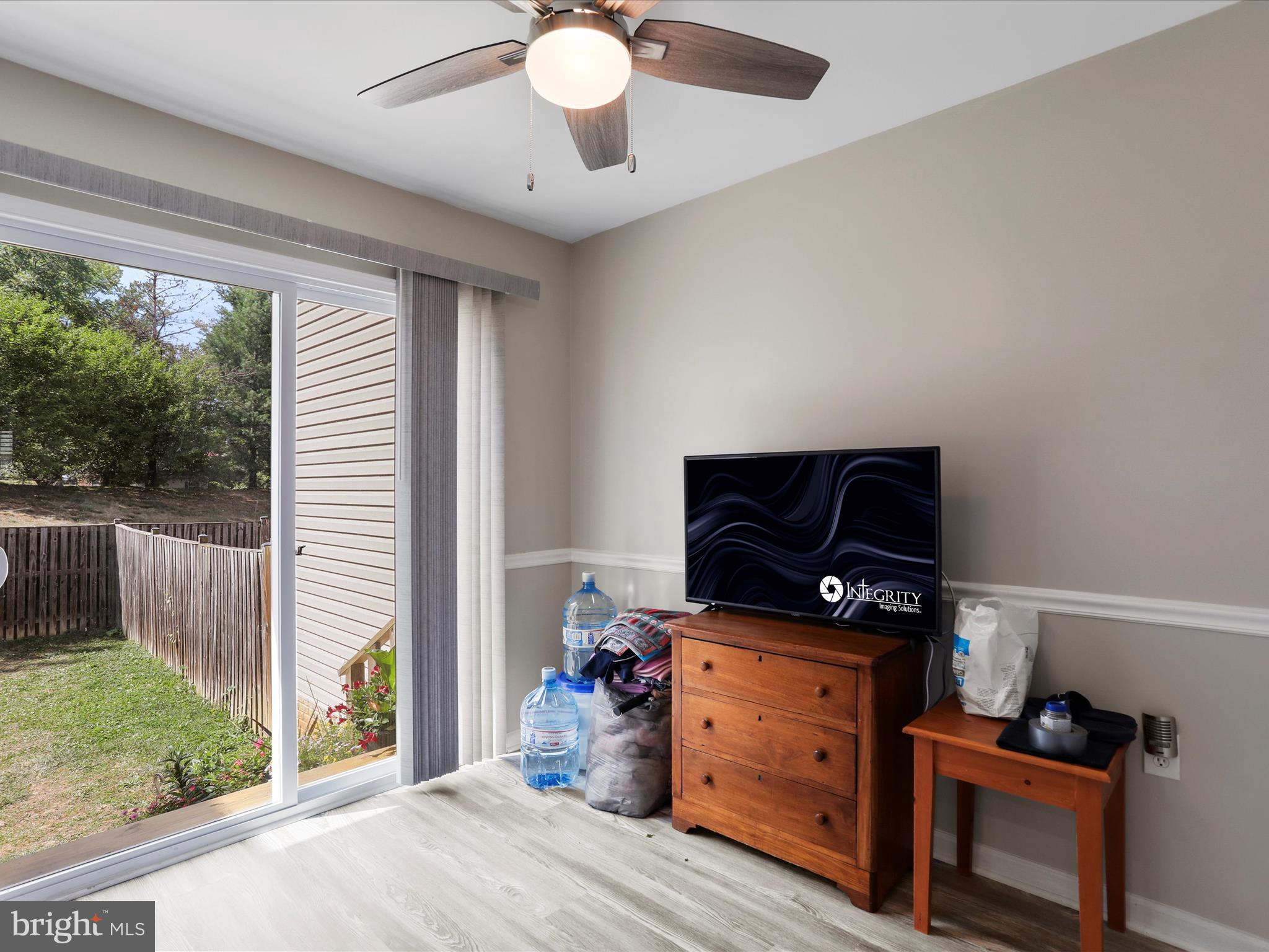 COUNTY GREEN - Residential