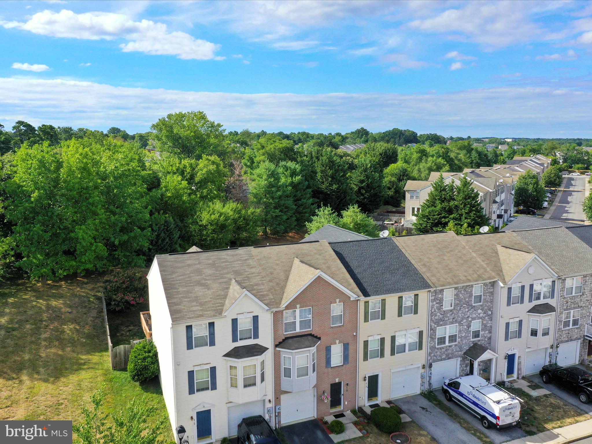 COUNTY GREEN - Residential