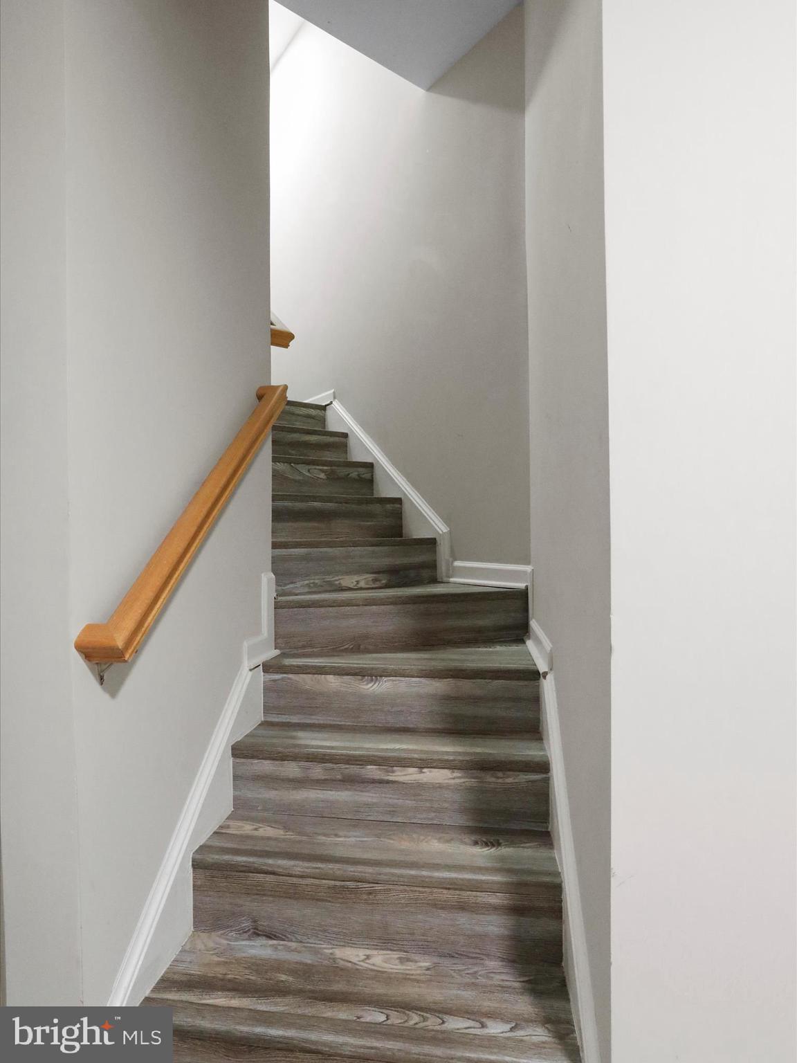 COUNTY GREEN - Residential