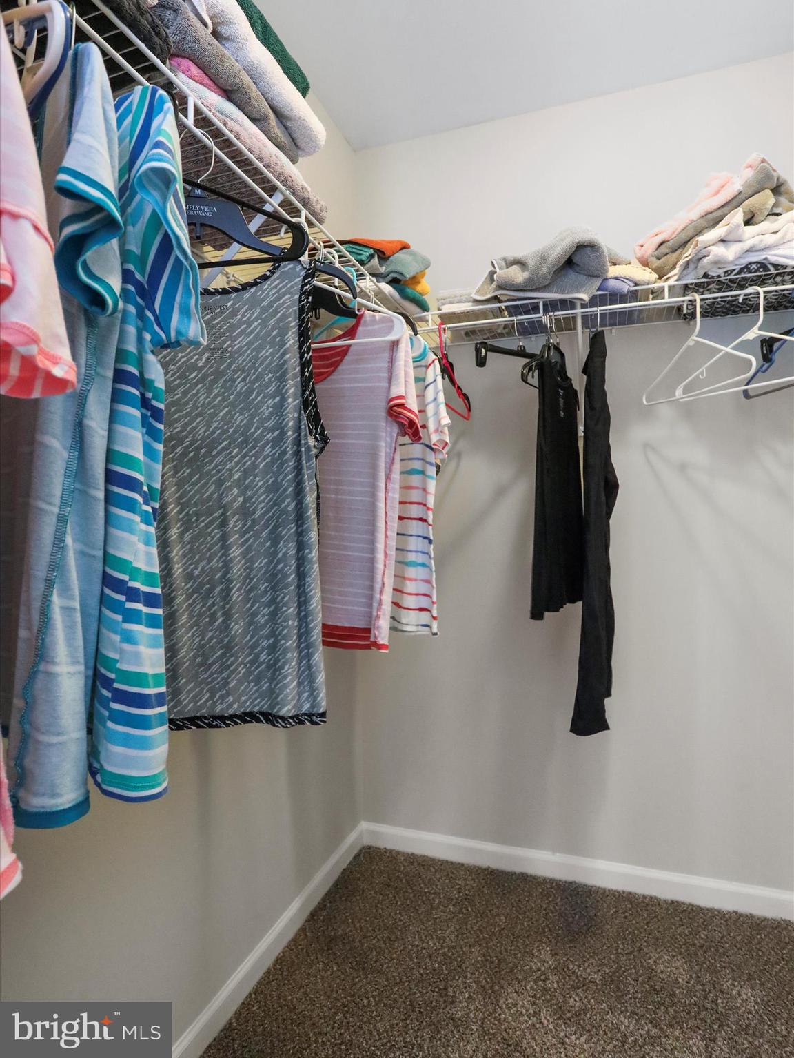 COUNTY GREEN - Residential