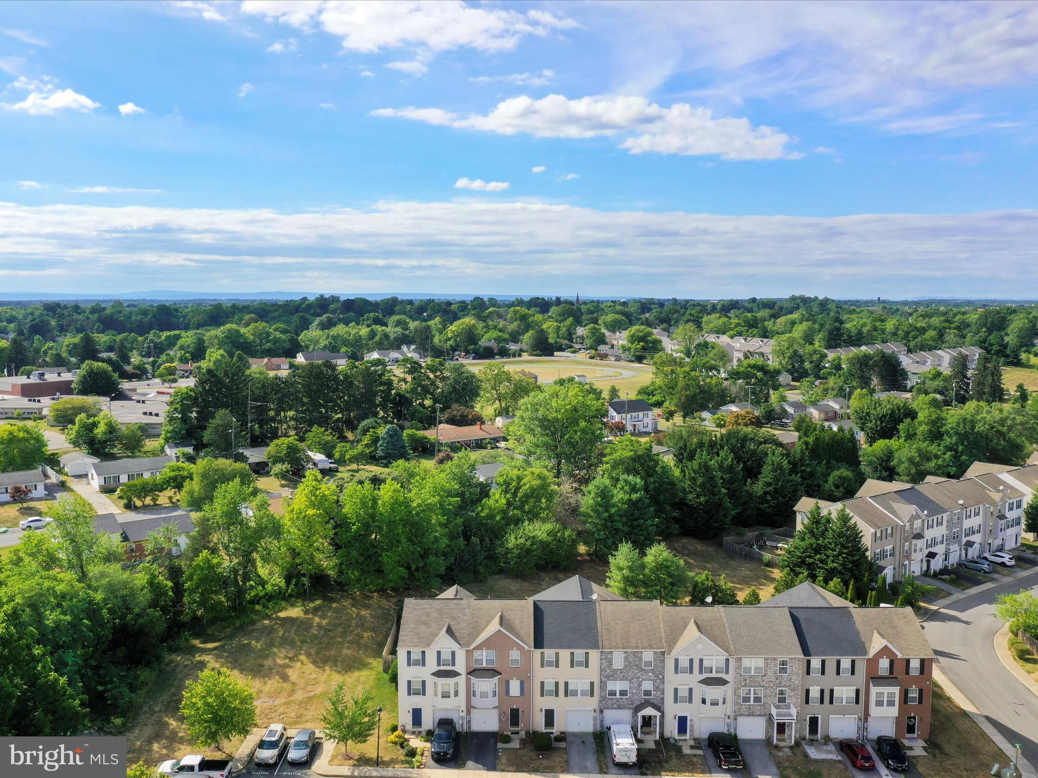 COUNTY GREEN - Residential