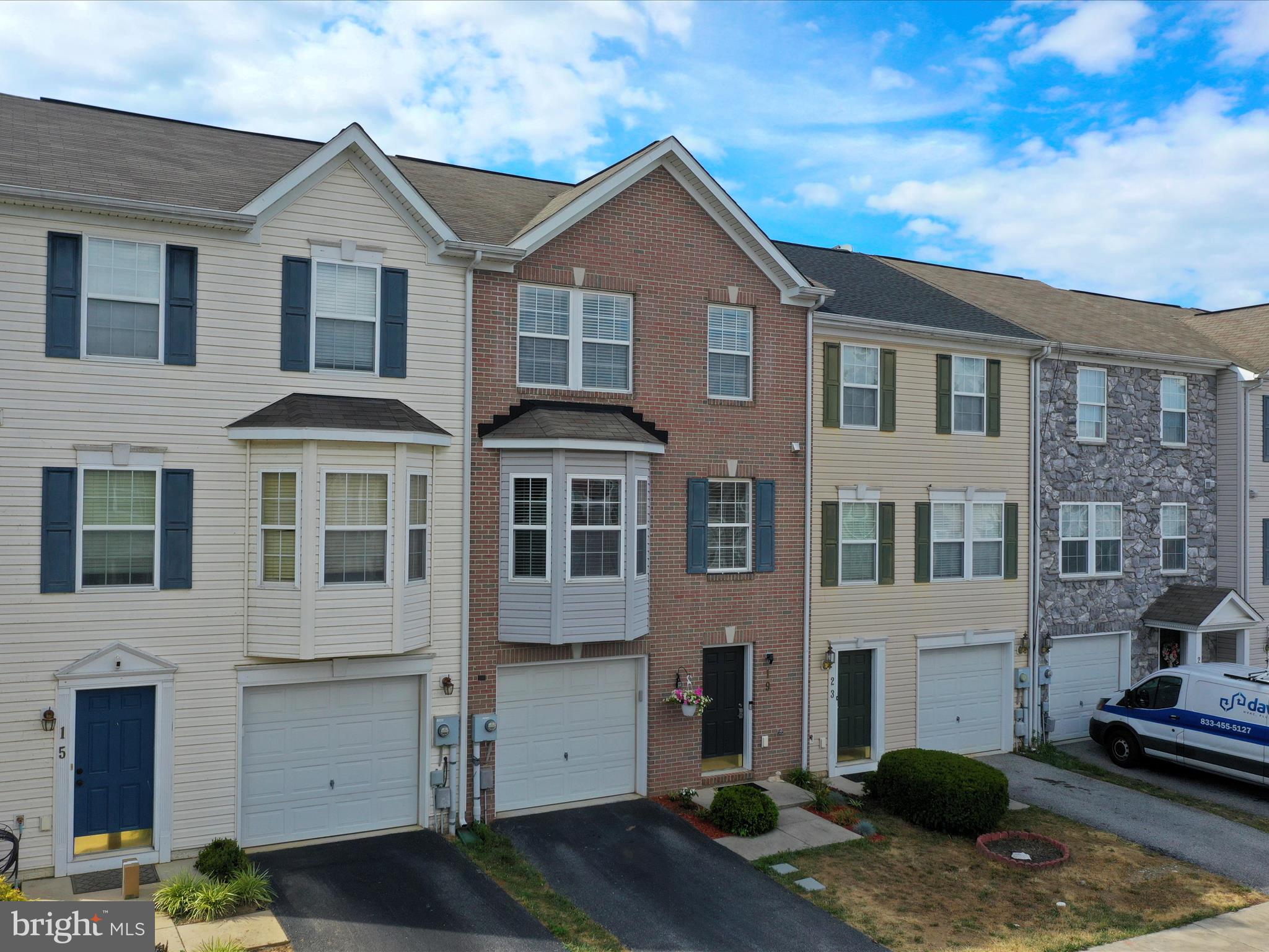 COUNTY GREEN - Residential