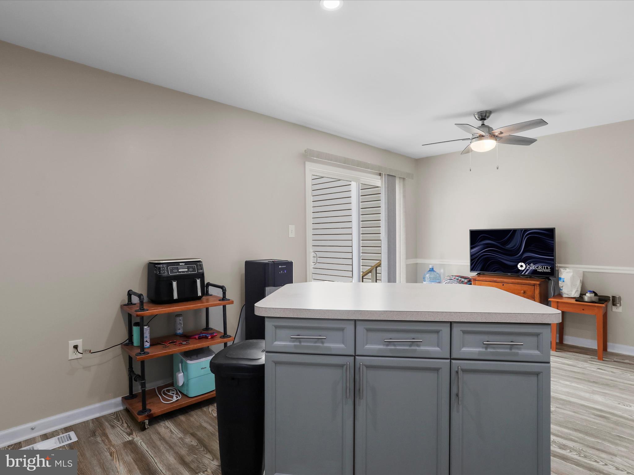 COUNTY GREEN - Residential