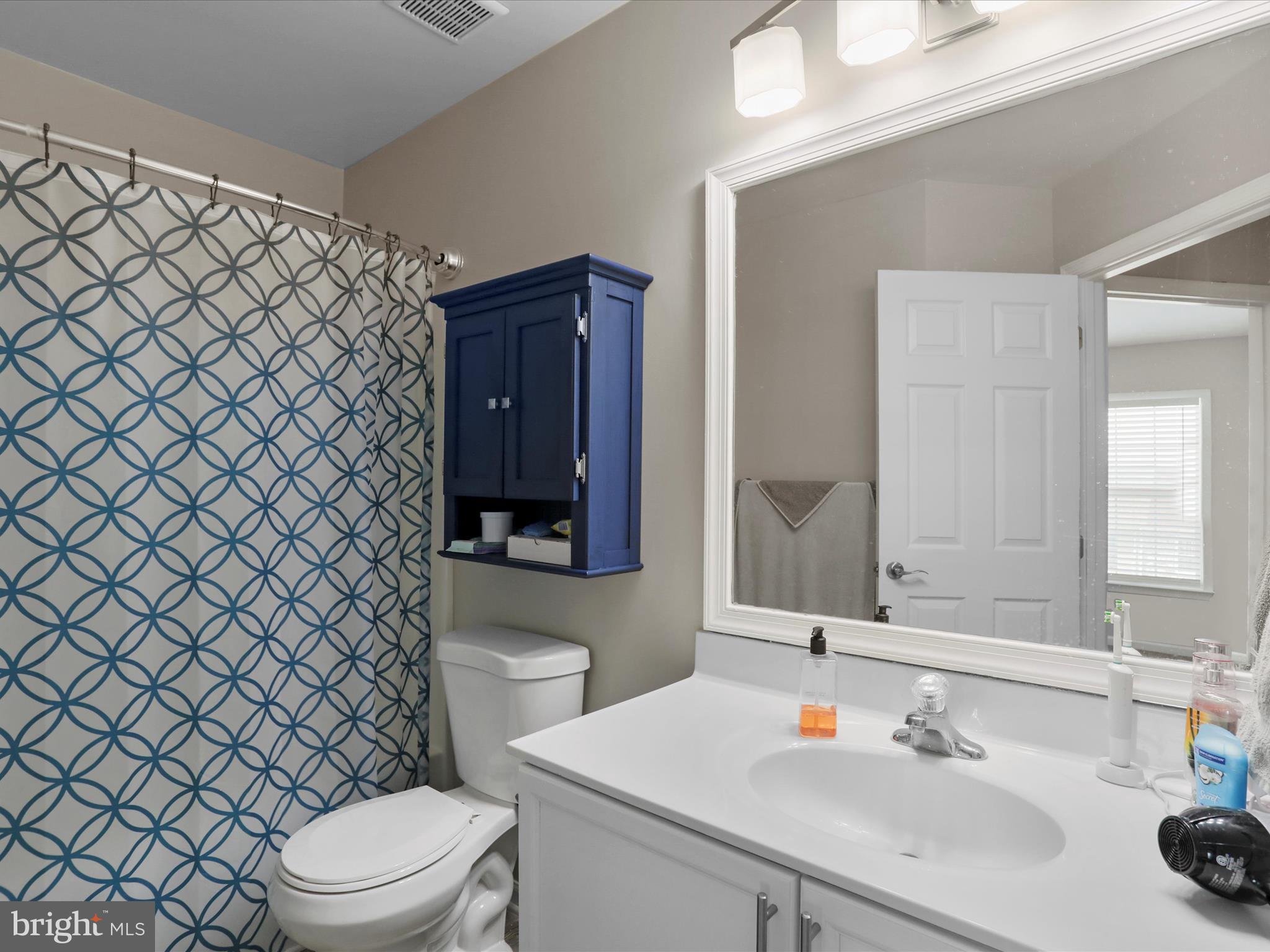 COUNTY GREEN - Residential