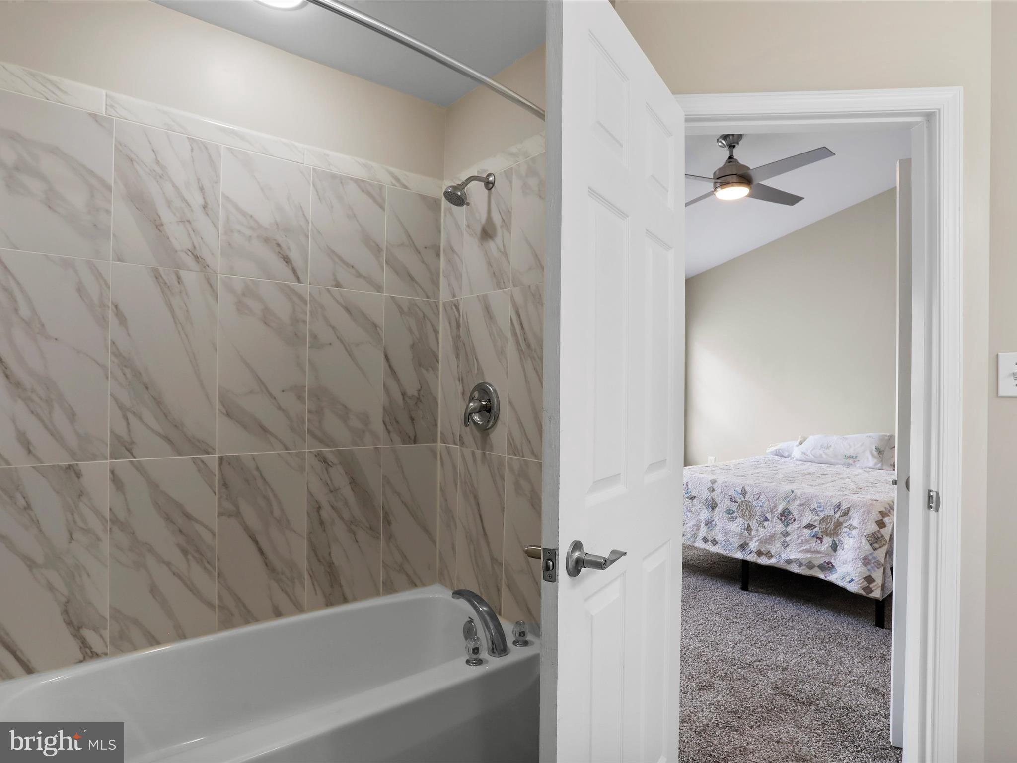 COUNTY GREEN - Residential