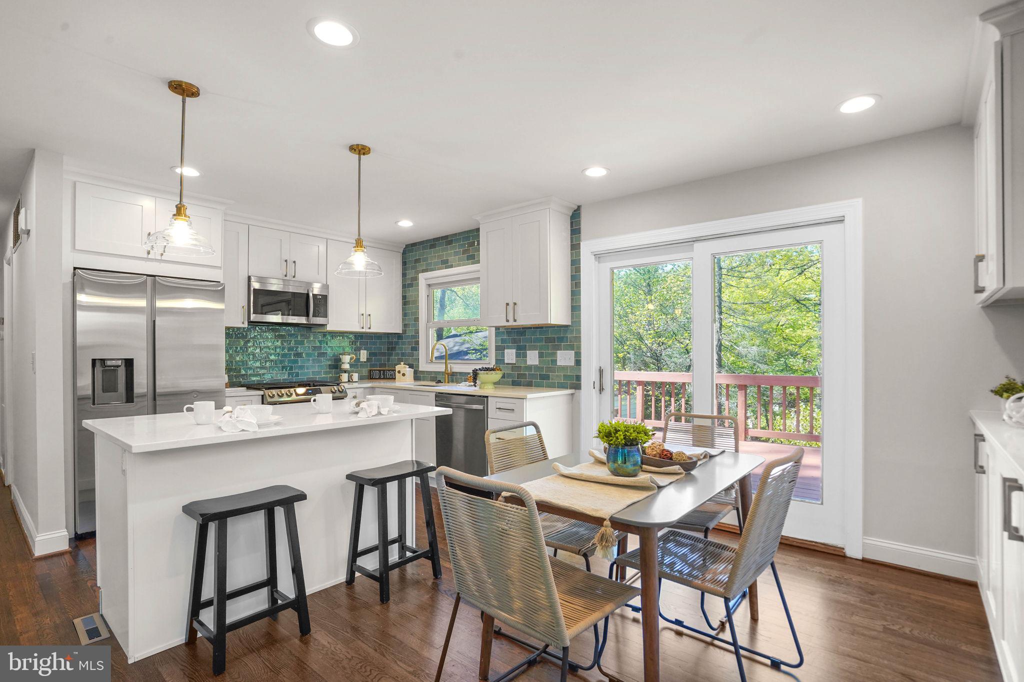 HOLLYWOOD PARK - Residential