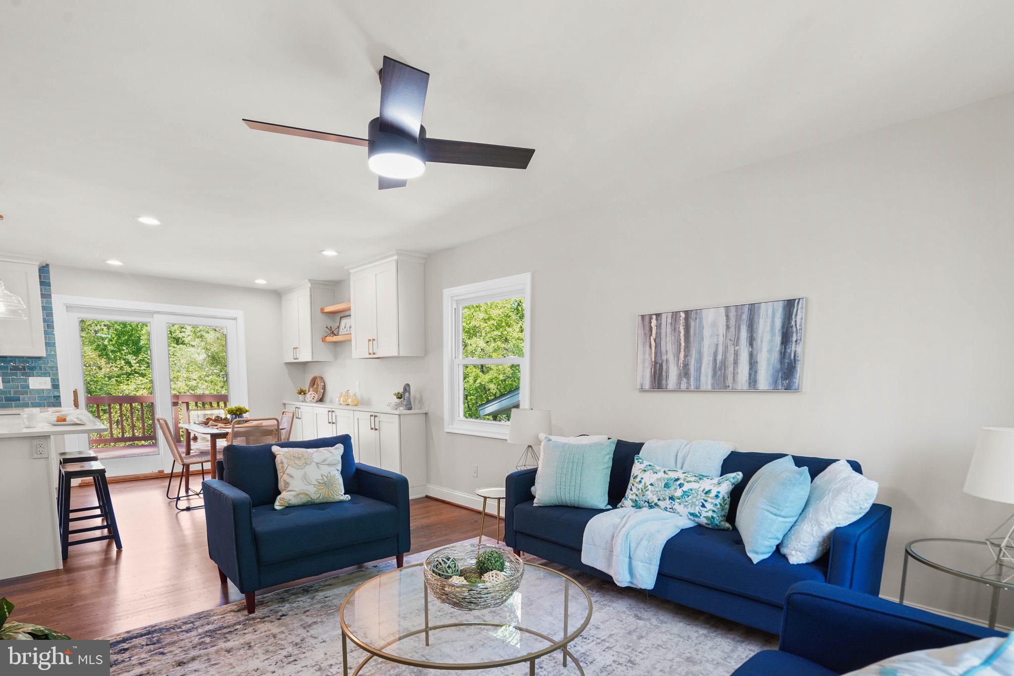 HOLLYWOOD PARK - Residential