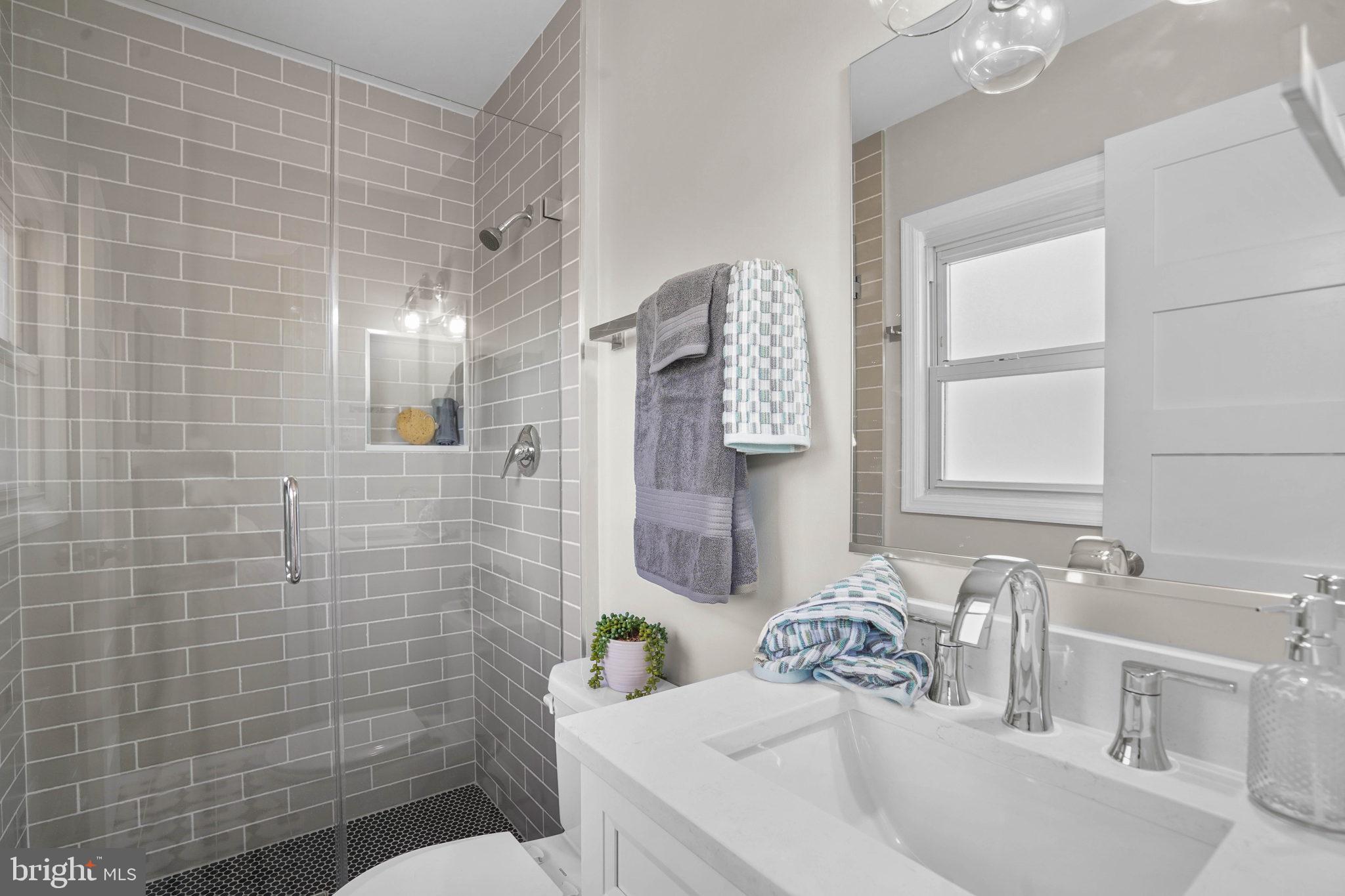 HOLLYWOOD PARK - Residential