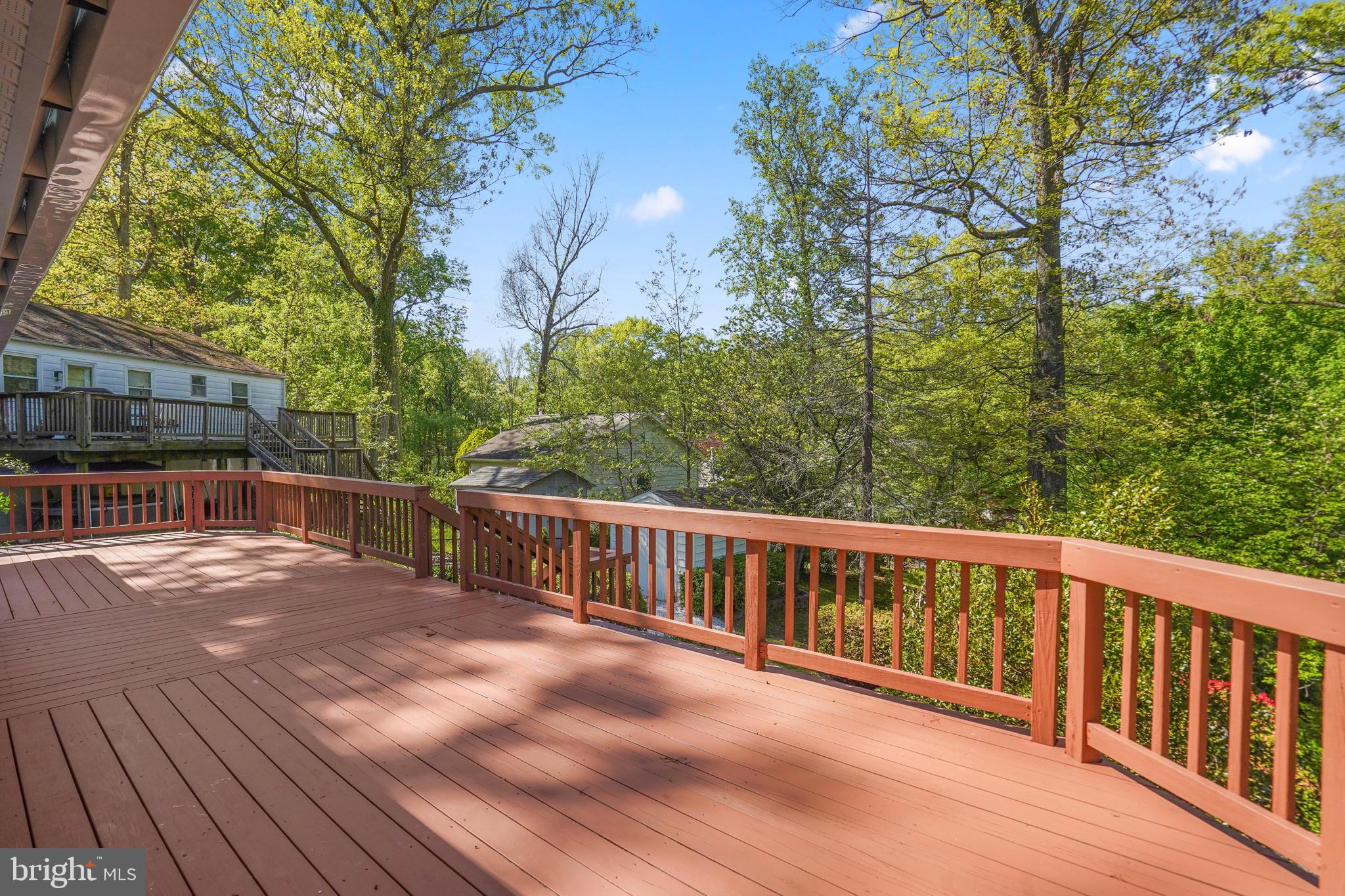 HOLLYWOOD PARK - Residential