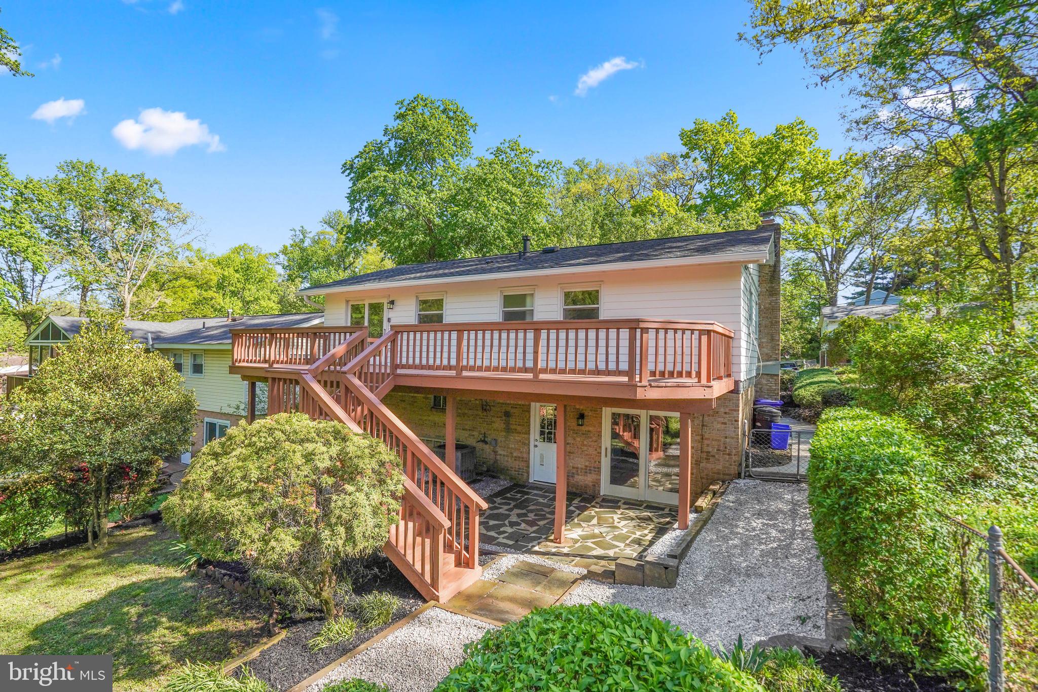 HOLLYWOOD PARK - Residential