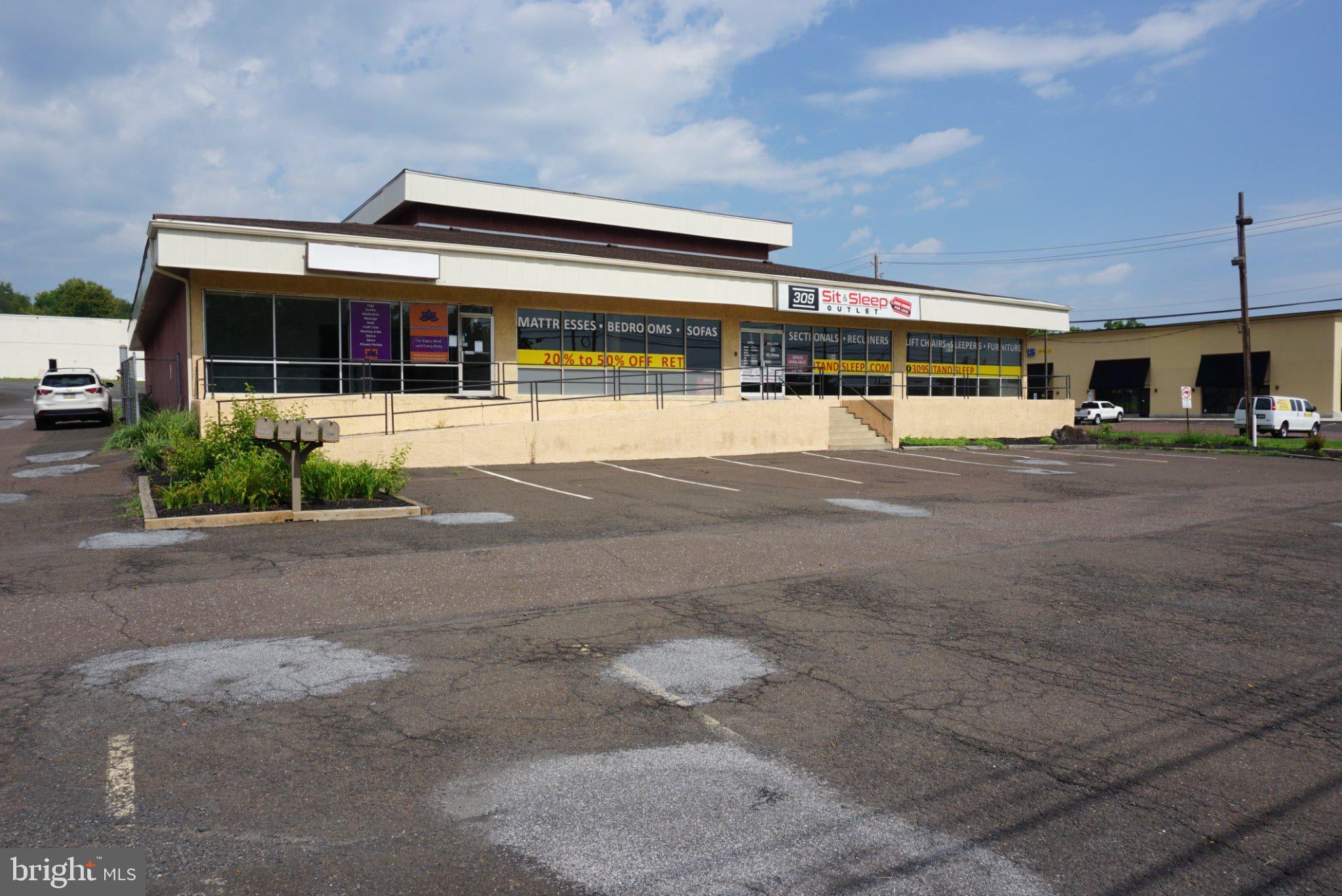 1705 BETHLEHEM PIKE