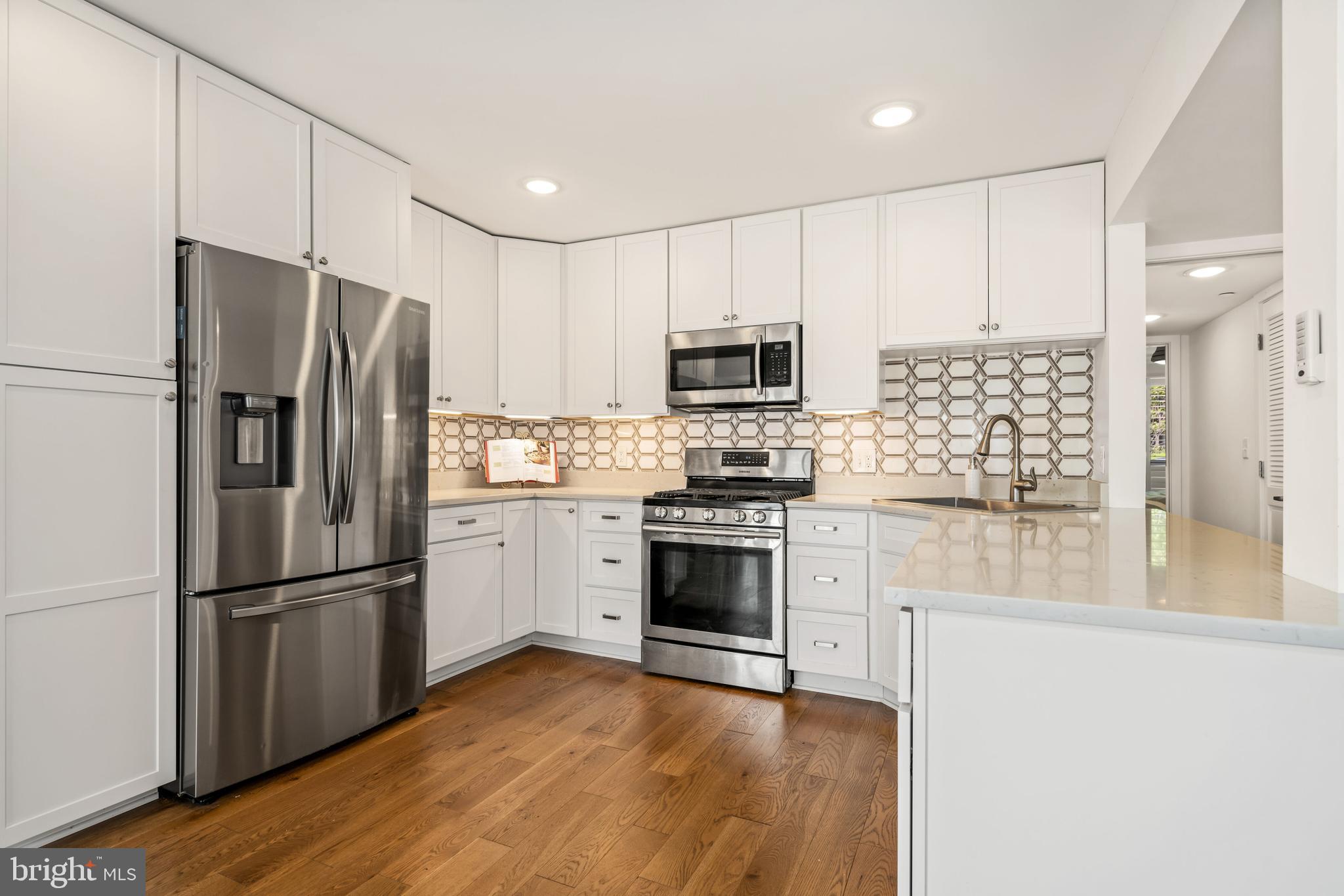 770 FAIRVIEW AVENUE D 770 D
