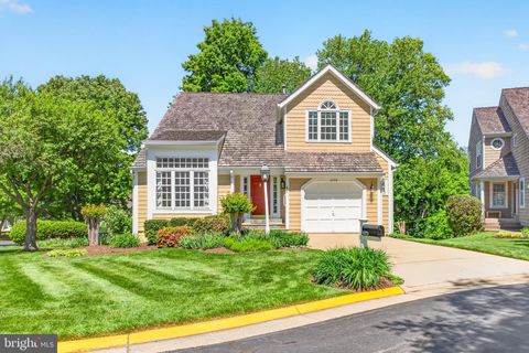 Photo of 1273 Lamplighter Way, RESTON, VA 20194 (MLS # VAFX2287466)
