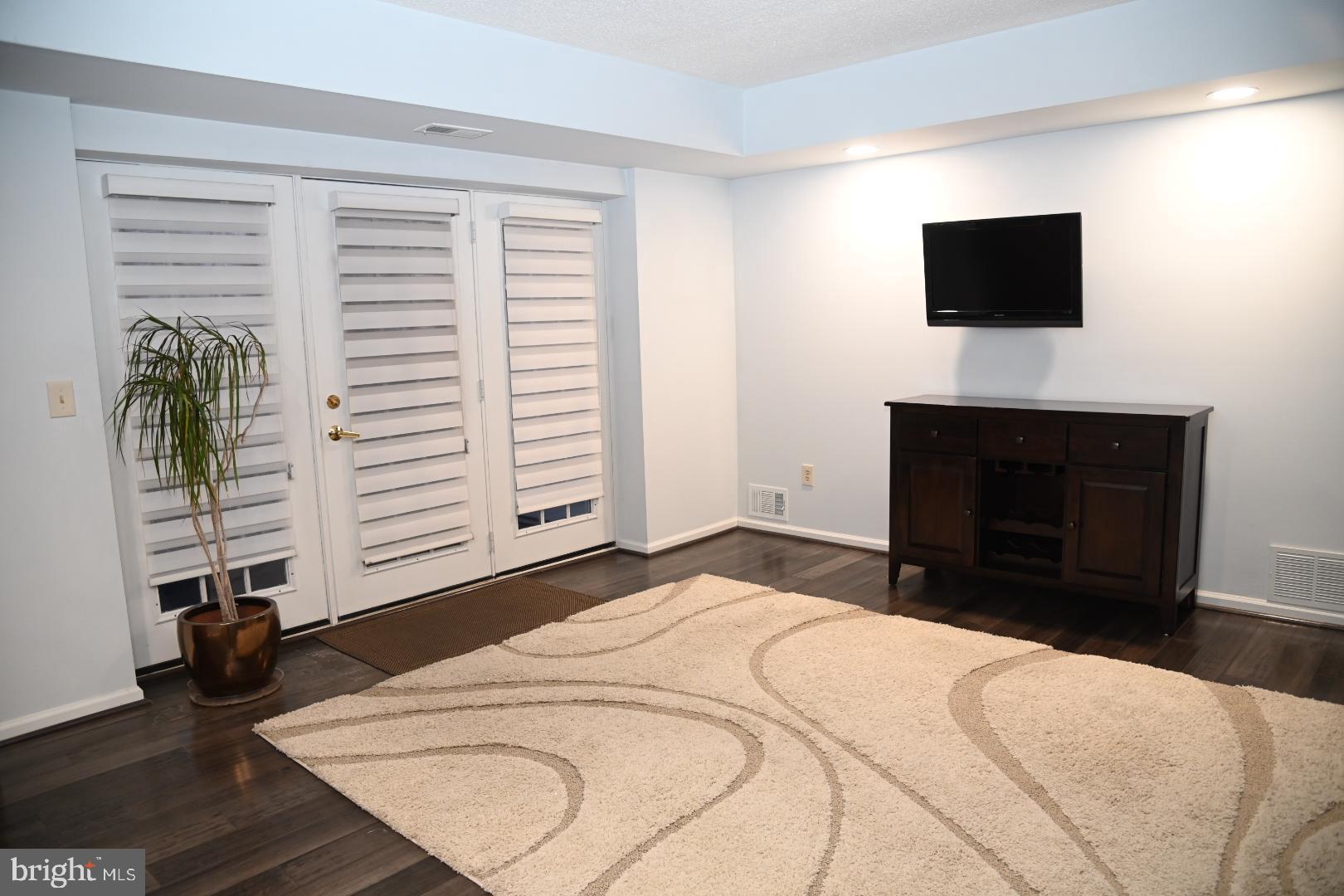 CENTENNIAL STATION - Residential