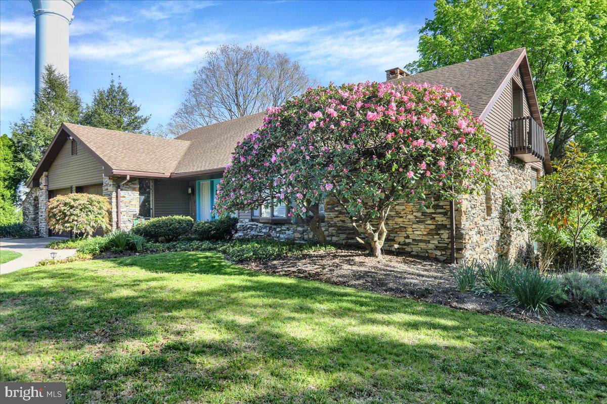 WYOMISSING HILLS - Residential