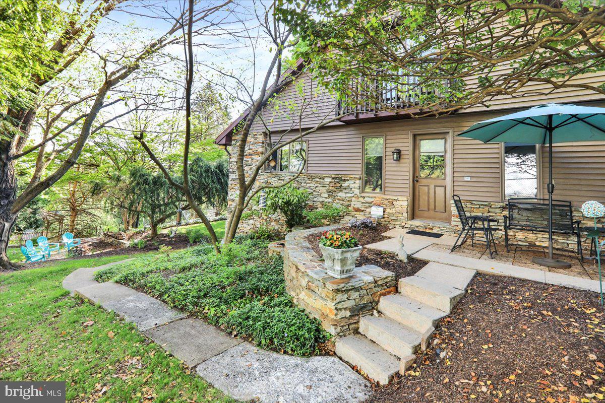 WYOMISSING HILLS - Residential