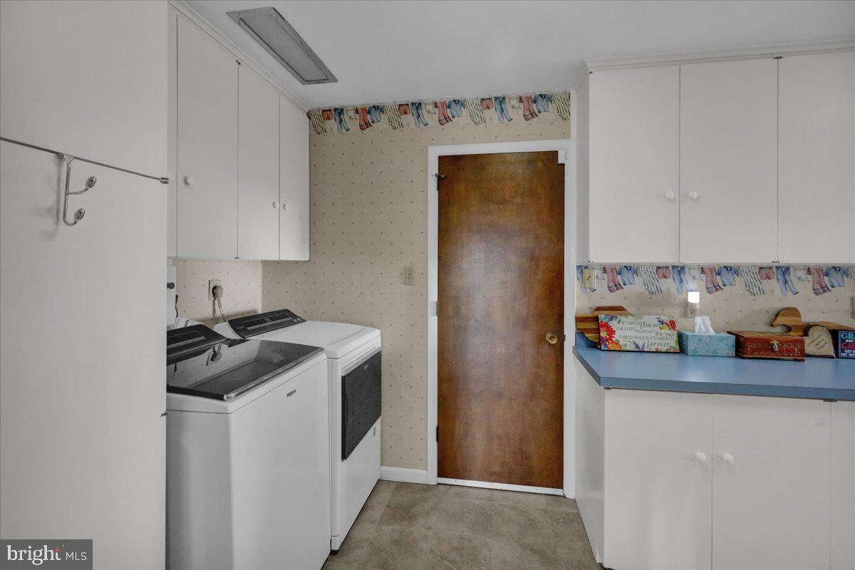 WYOMISSING HILLS - Residential