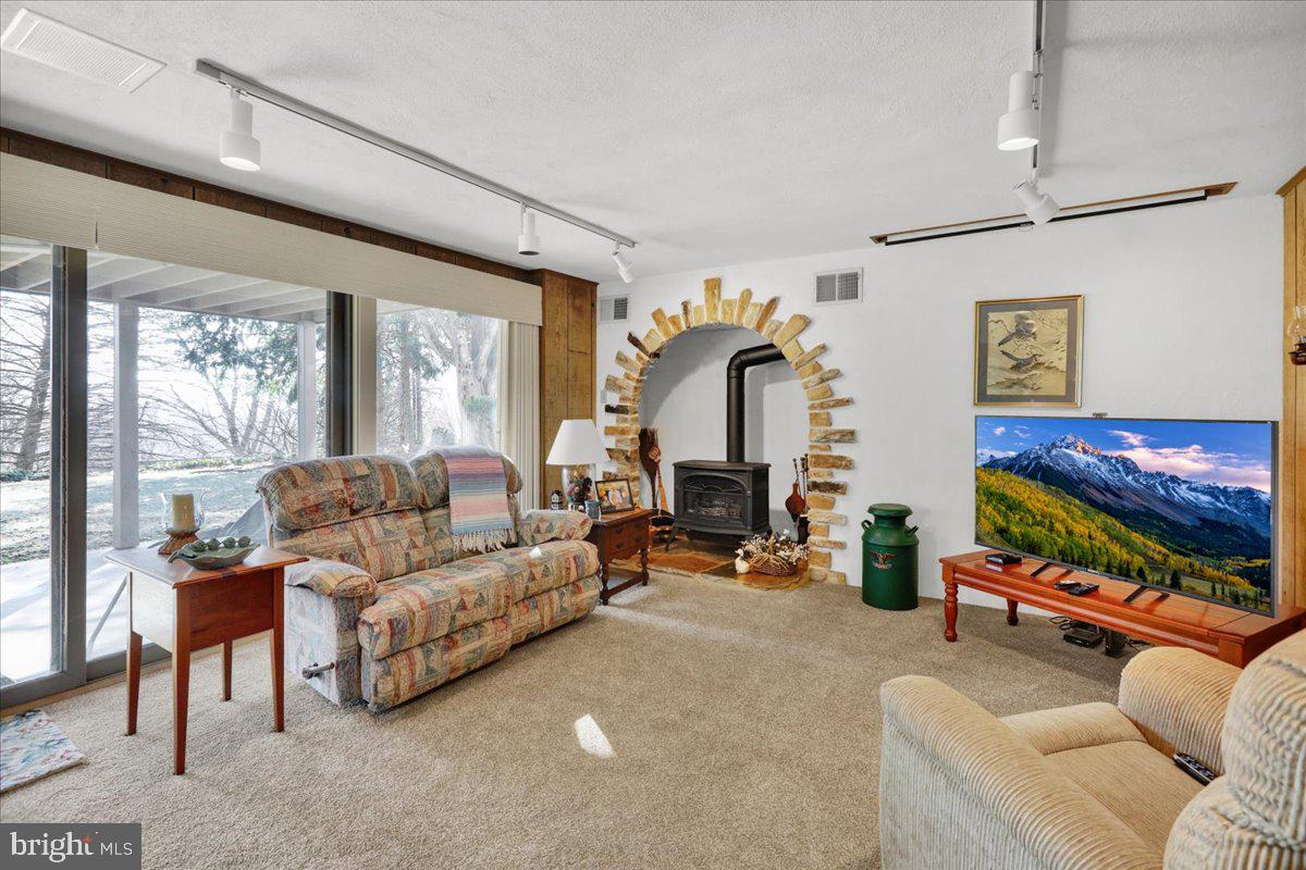 WYOMISSING HILLS - Residential