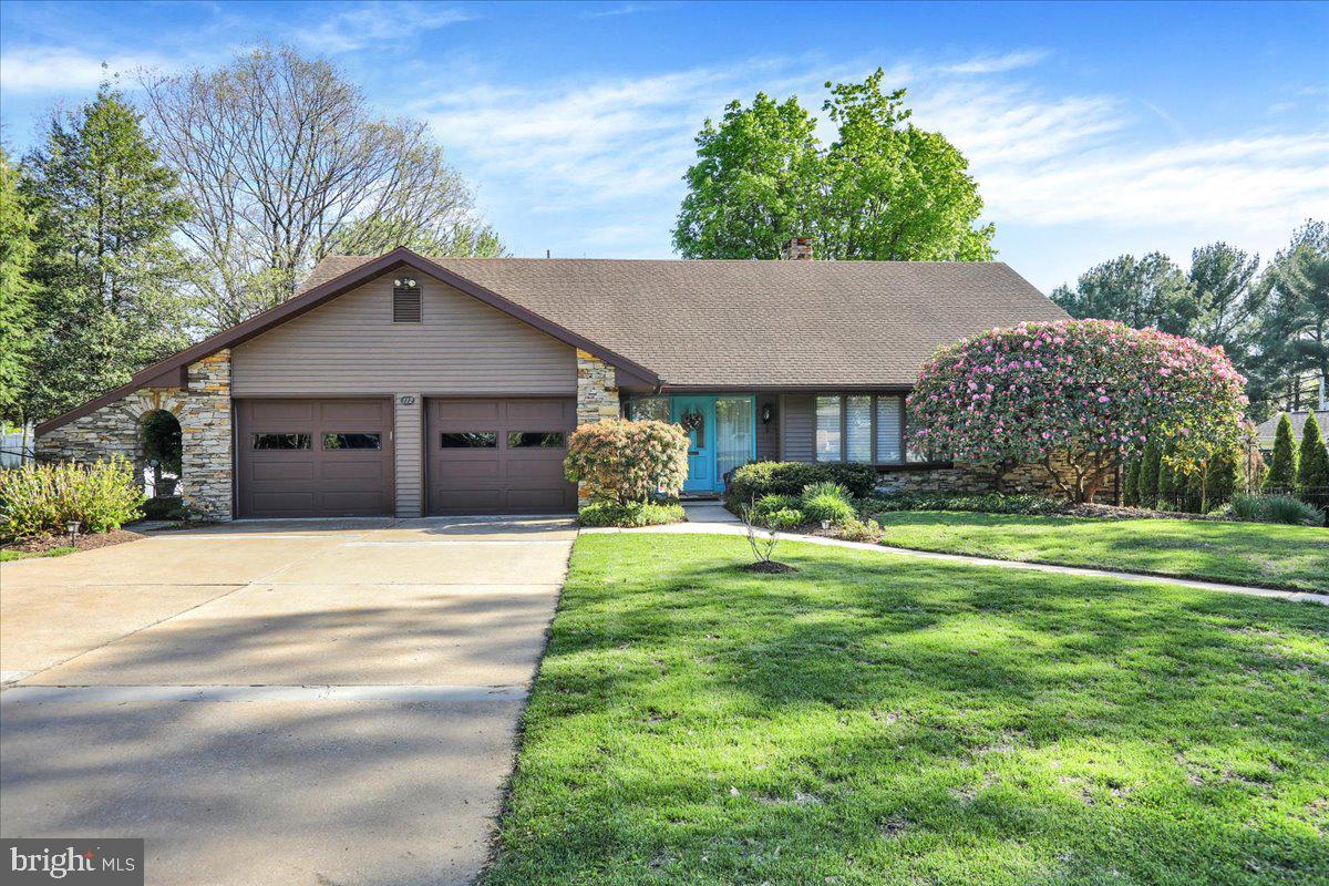 WYOMISSING HILLS - Residential