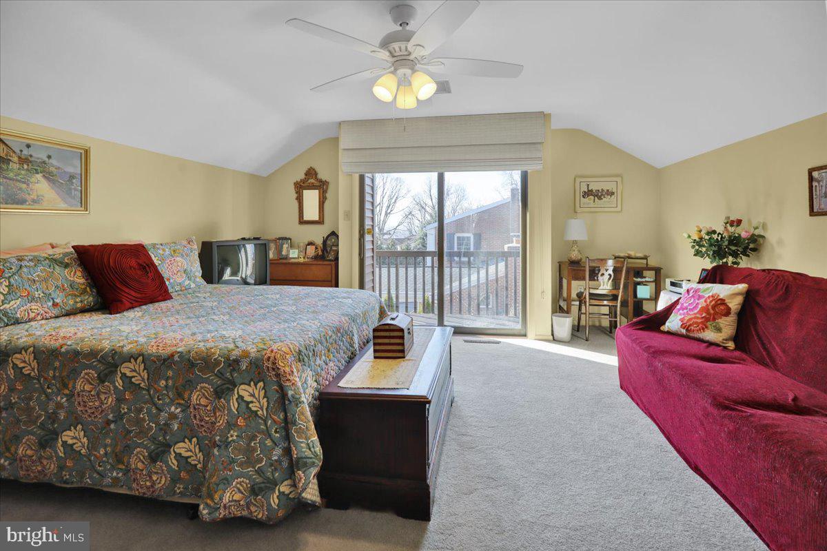 WYOMISSING HILLS - Residential