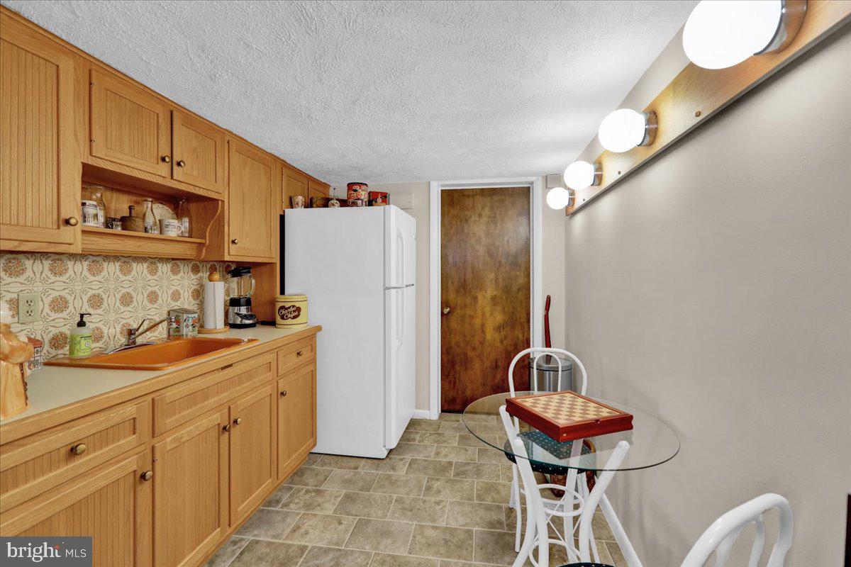 WYOMISSING HILLS - Residential