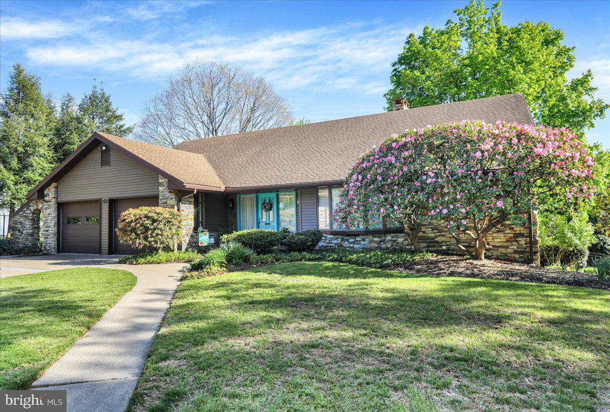 WYOMISSING HILLS - Residential