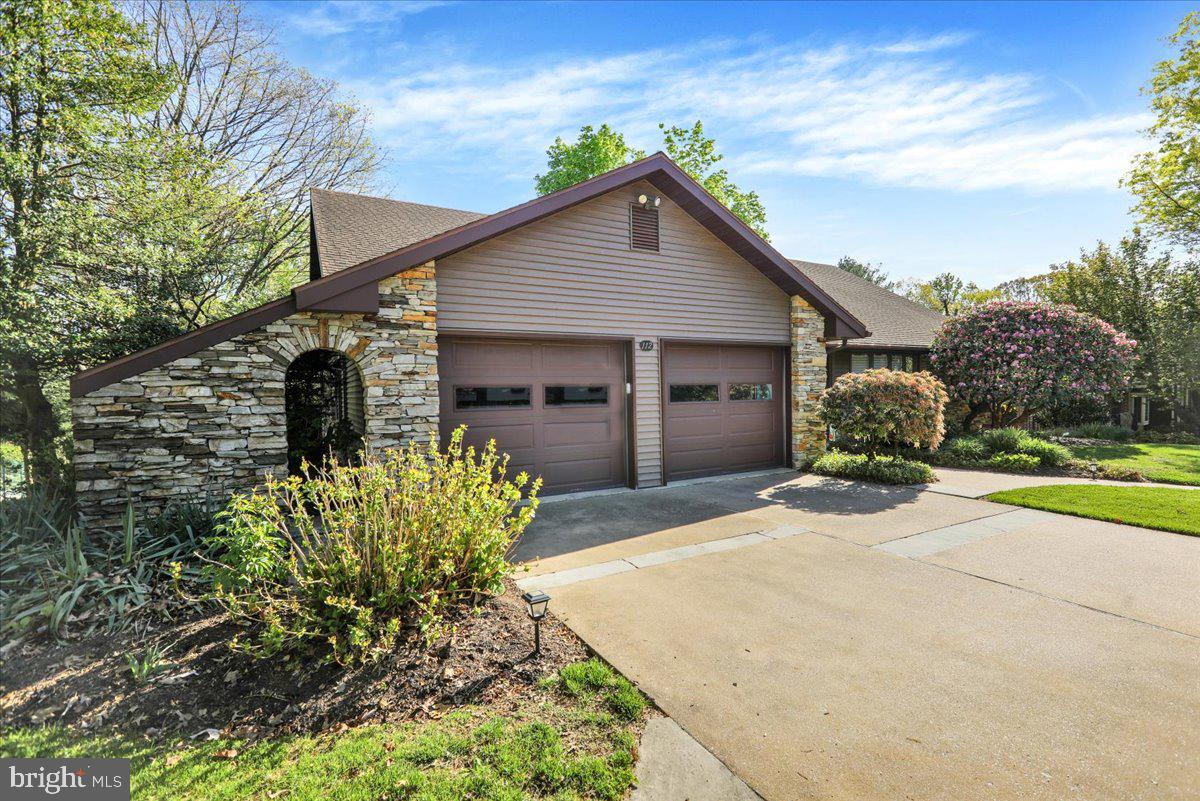 WYOMISSING HILLS - Residential