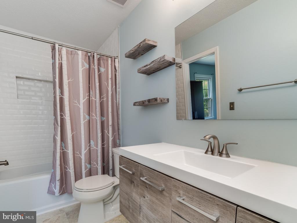 AQUIA HARBOUR - Residential